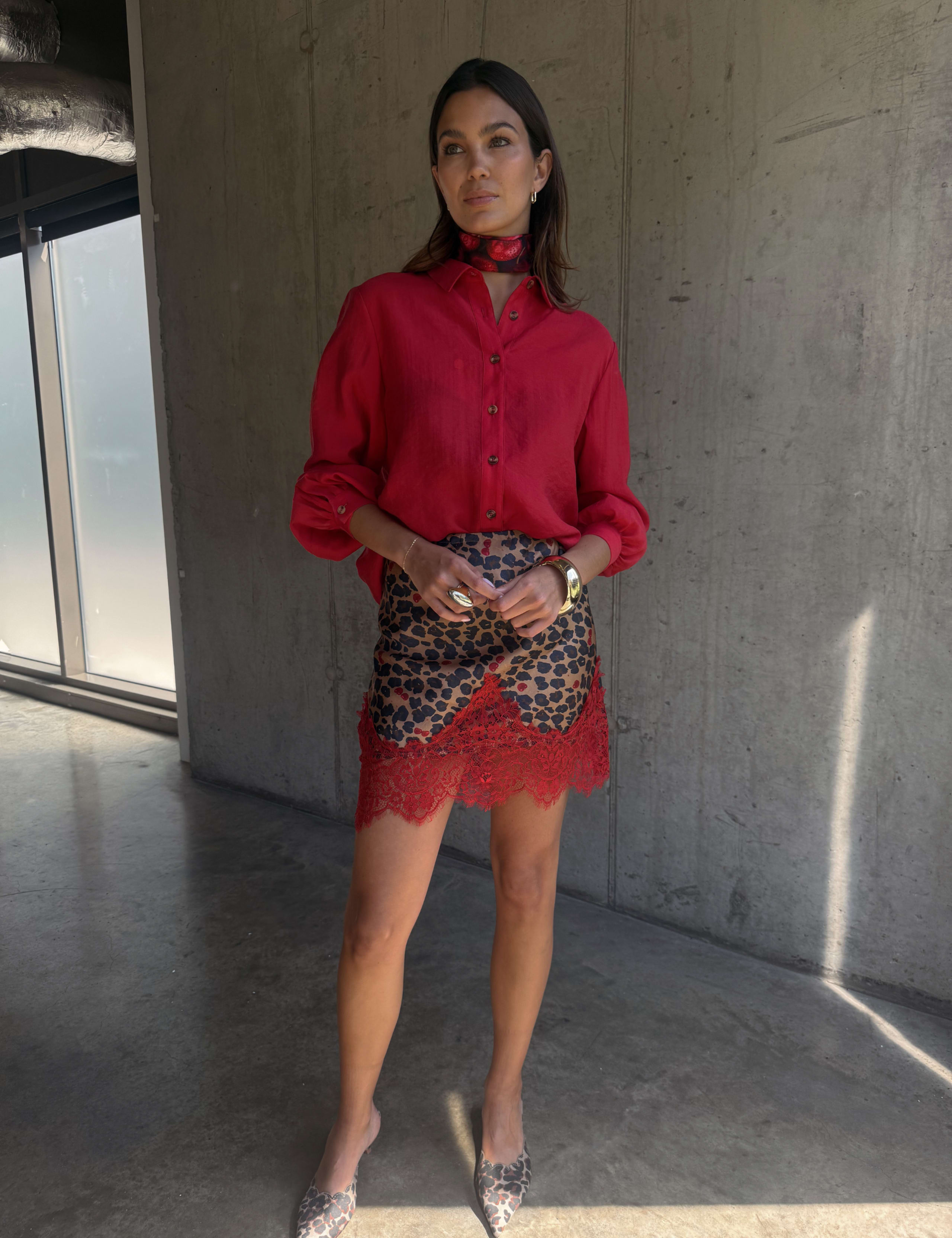 Lyocell Rich Collared Blouson Sleeve Shirt 3 of 4