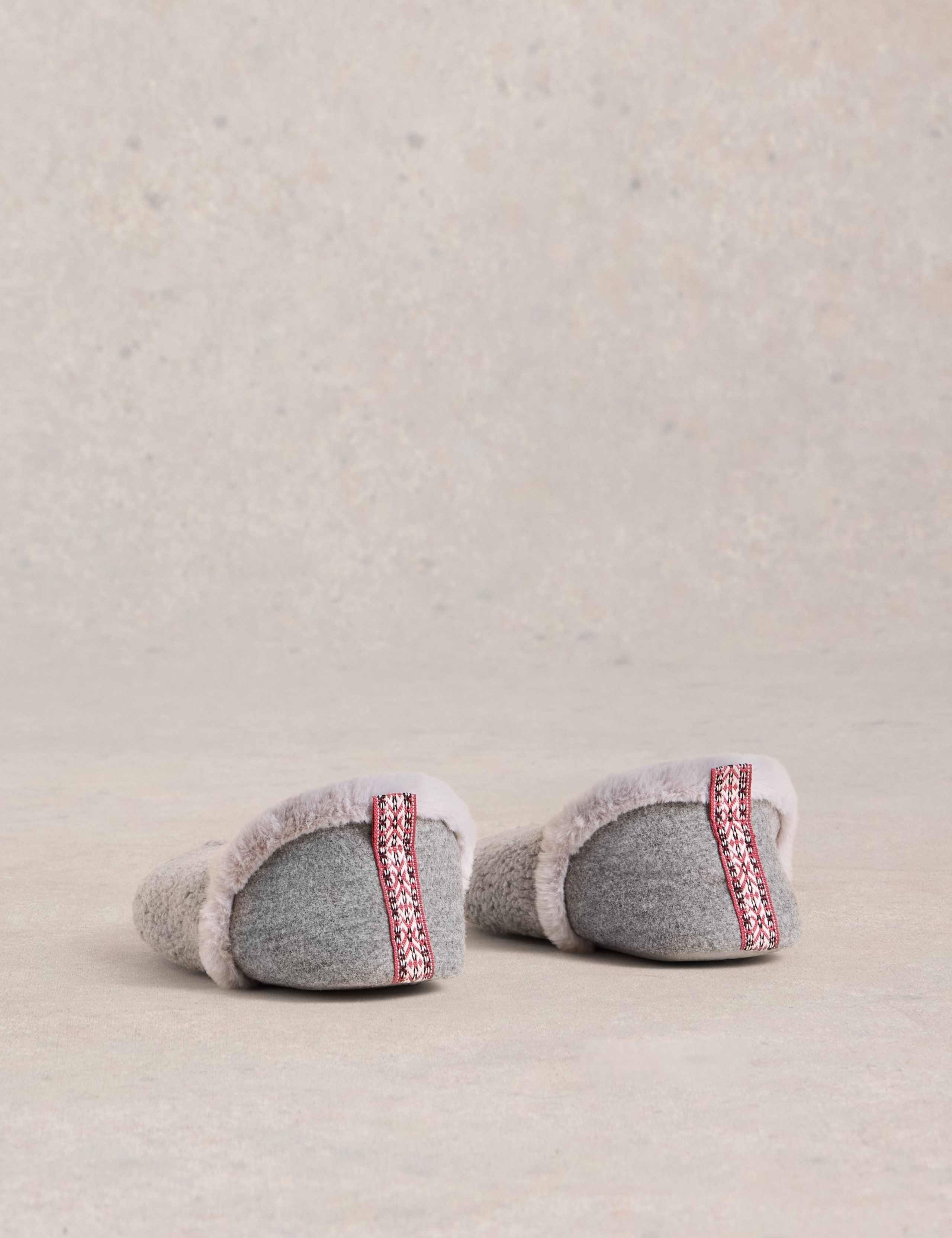 Borg and Faux Fur Moccasin Slipper Boots 3 of 4