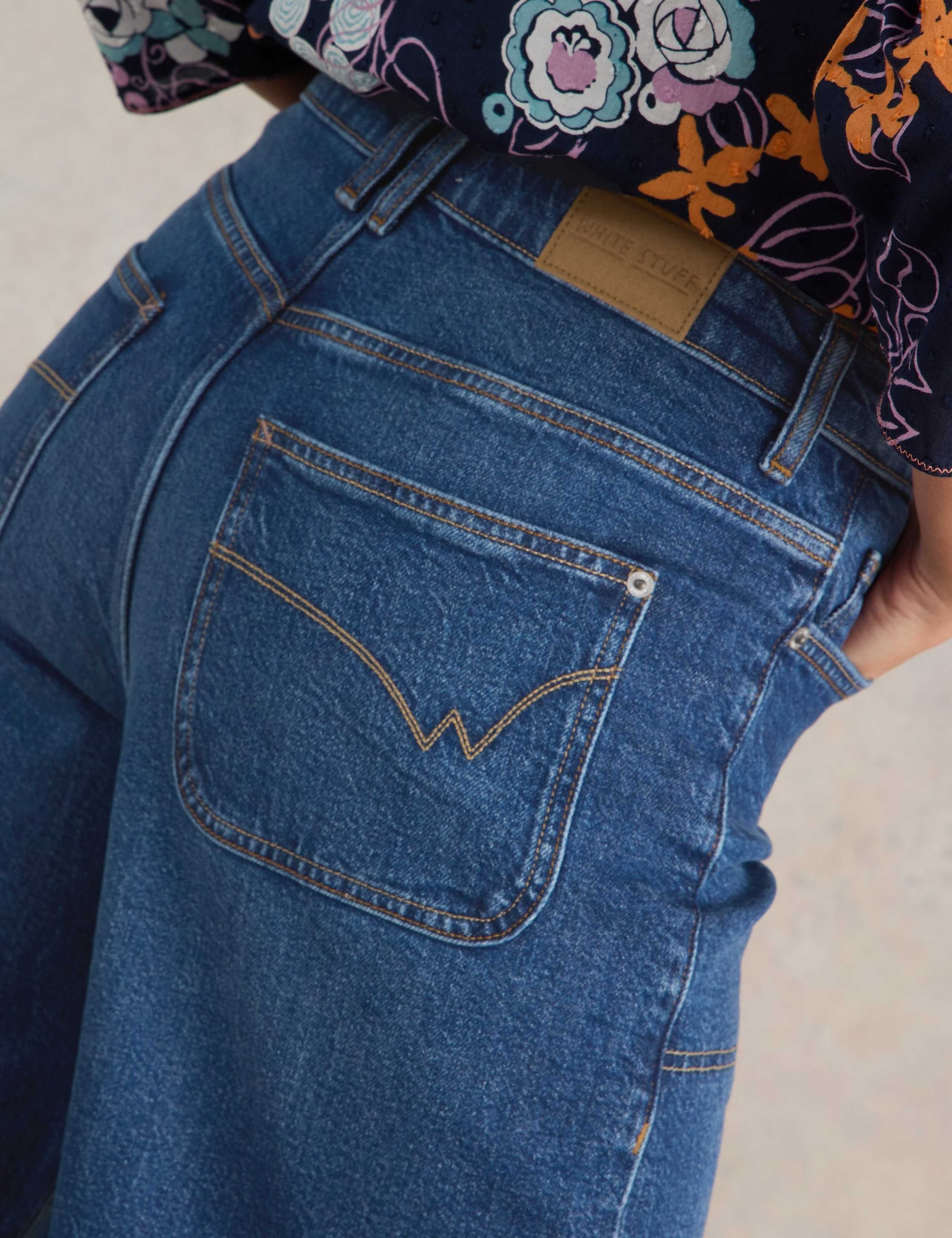 Mid Rise Wide Leg Cropped Jeans 5 of 6