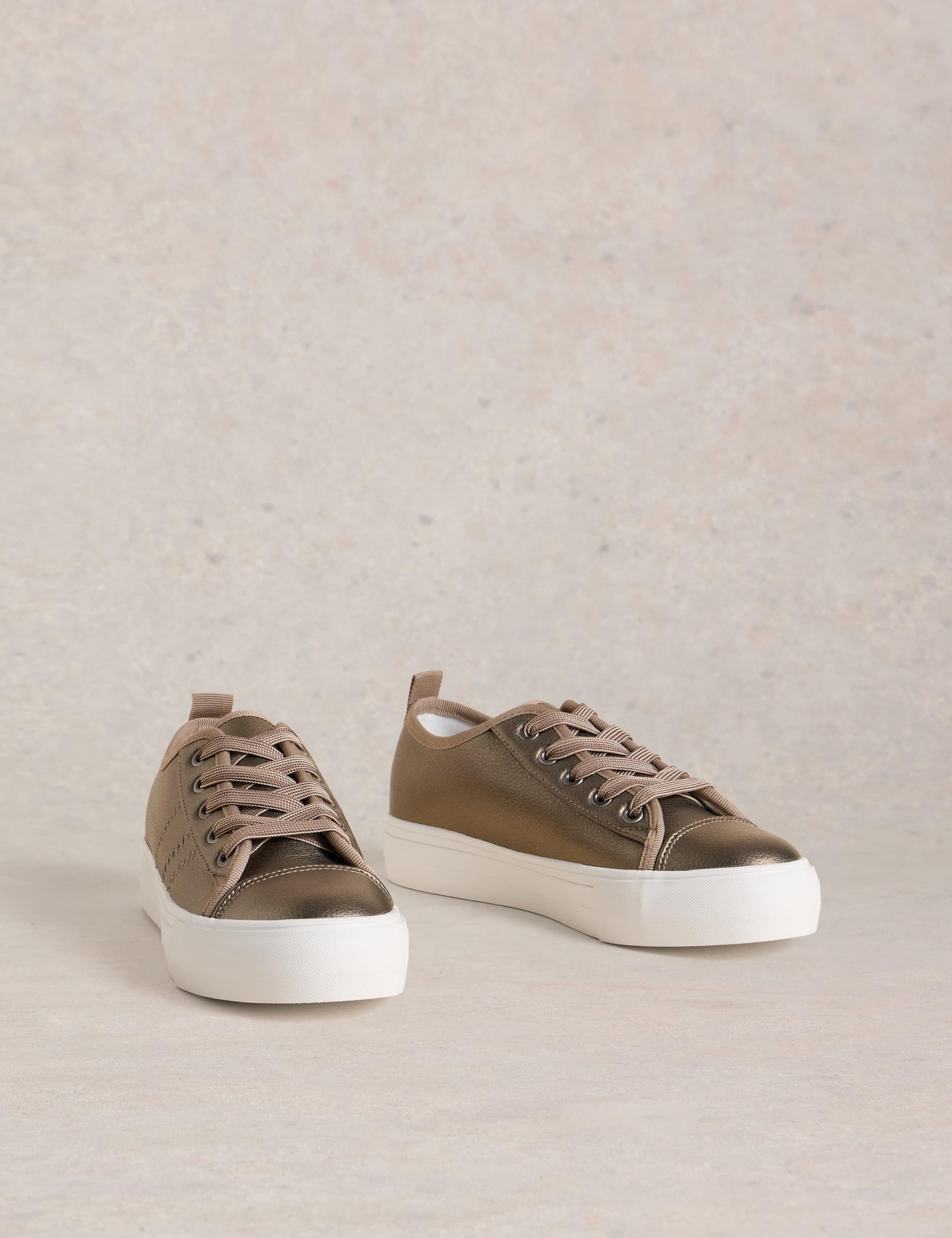 Flatform Trainers 2 of 4
