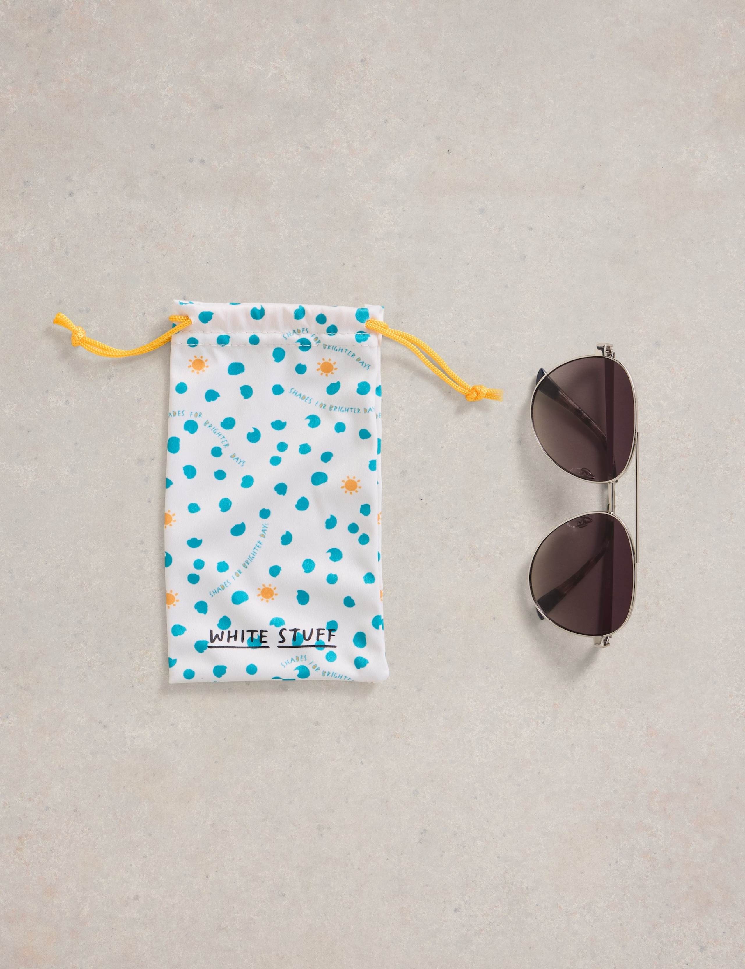 Aviator Sunglasses 3 of 4