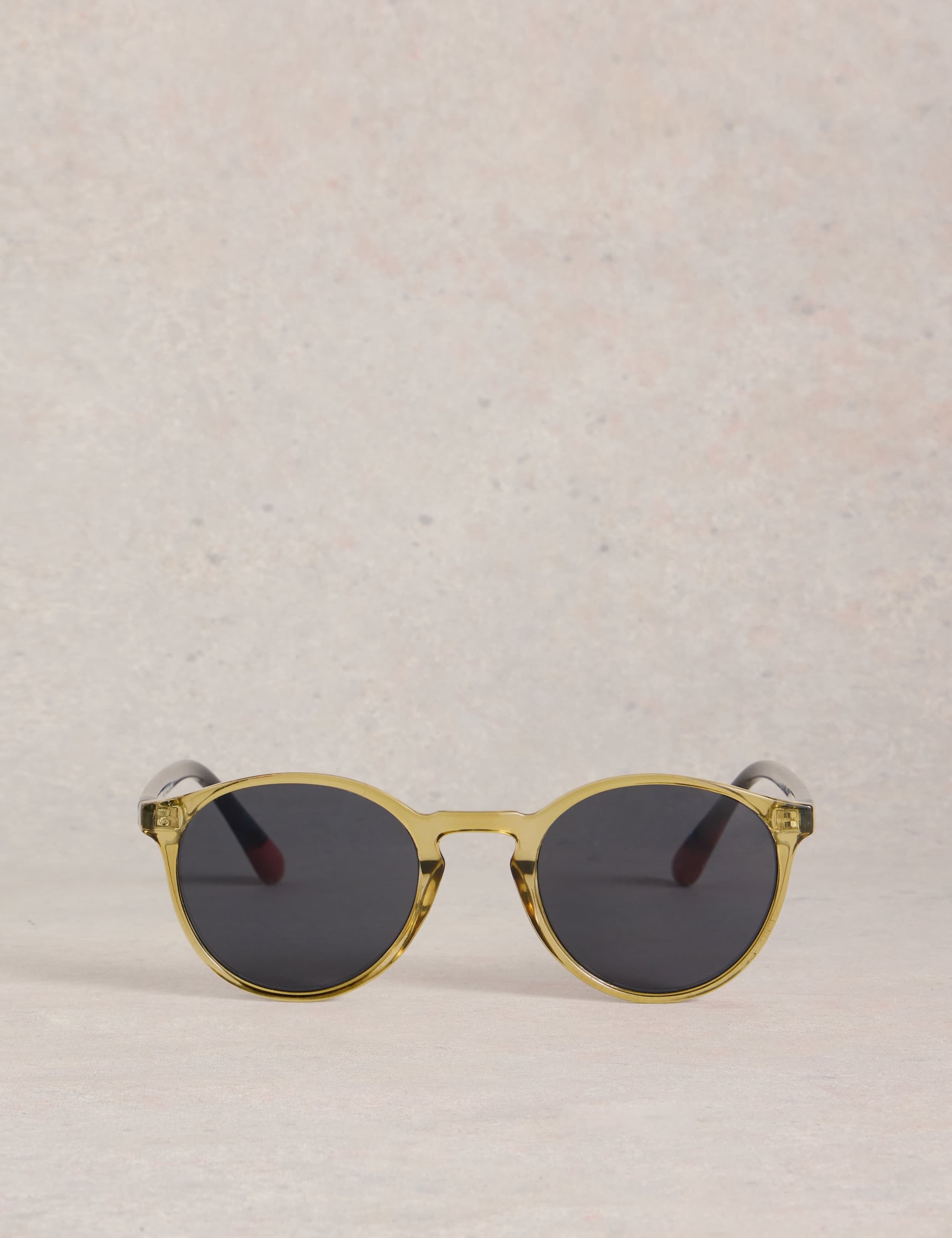 Round Sunglasses 2 of 4