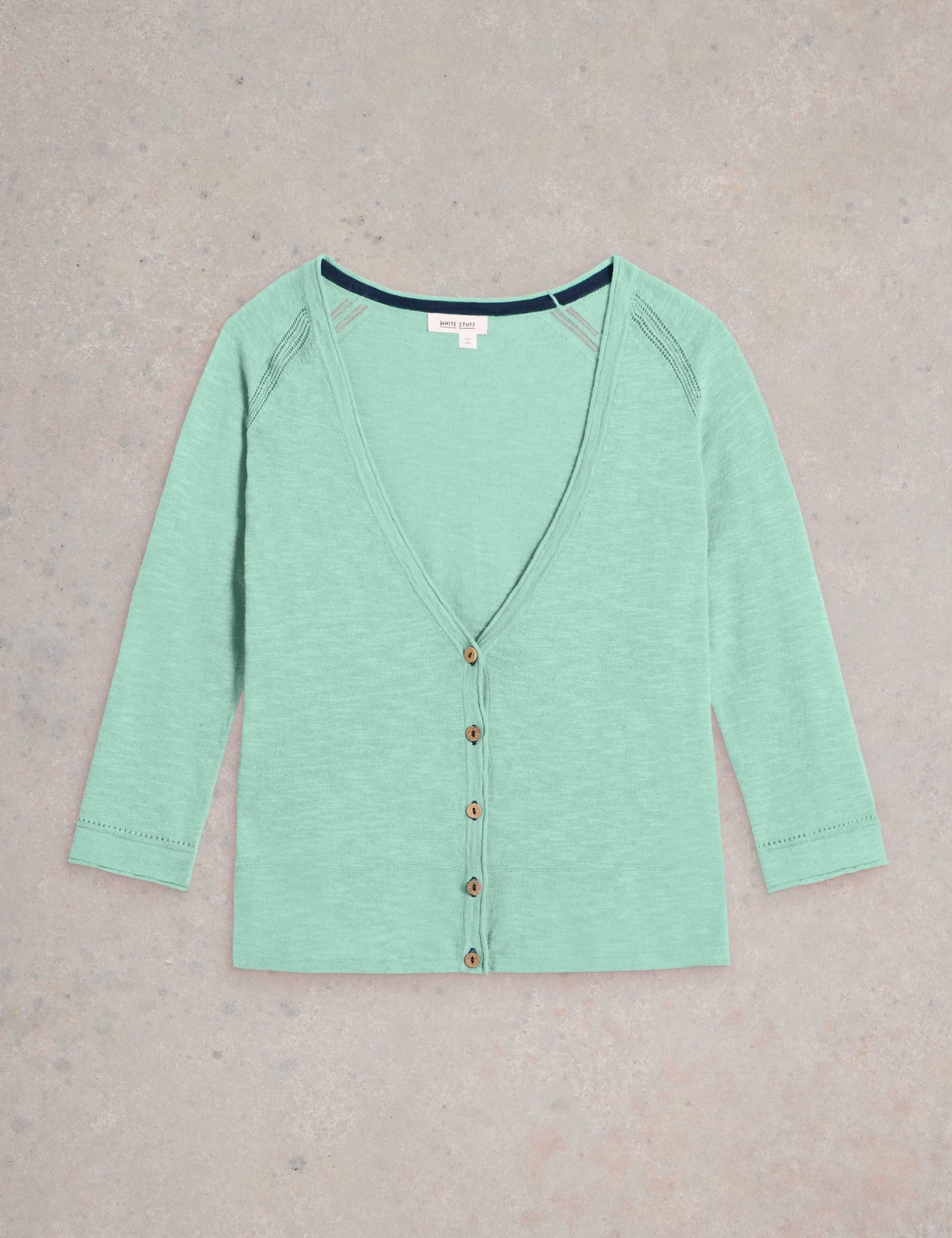 Naria Cardi 2 of 5