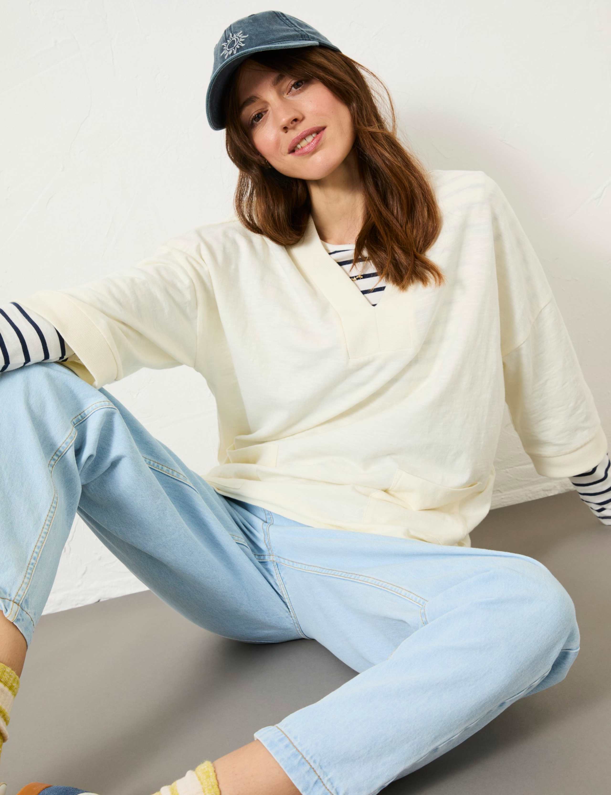 Pure Cotton V-Neck Pocket T-Shirt 3 of 5