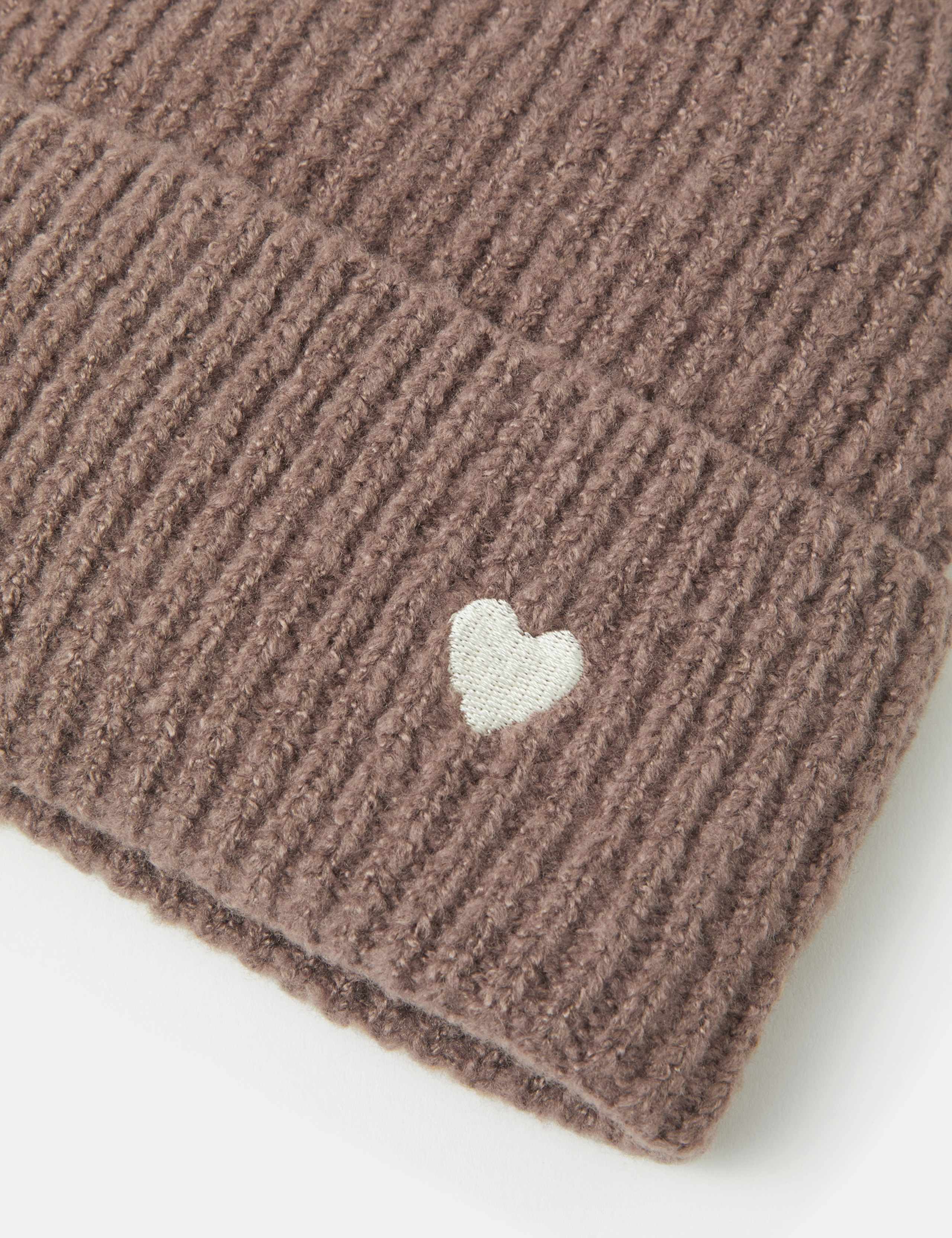 Knitted Heart Embroidered Beanie Hat 3 of 3