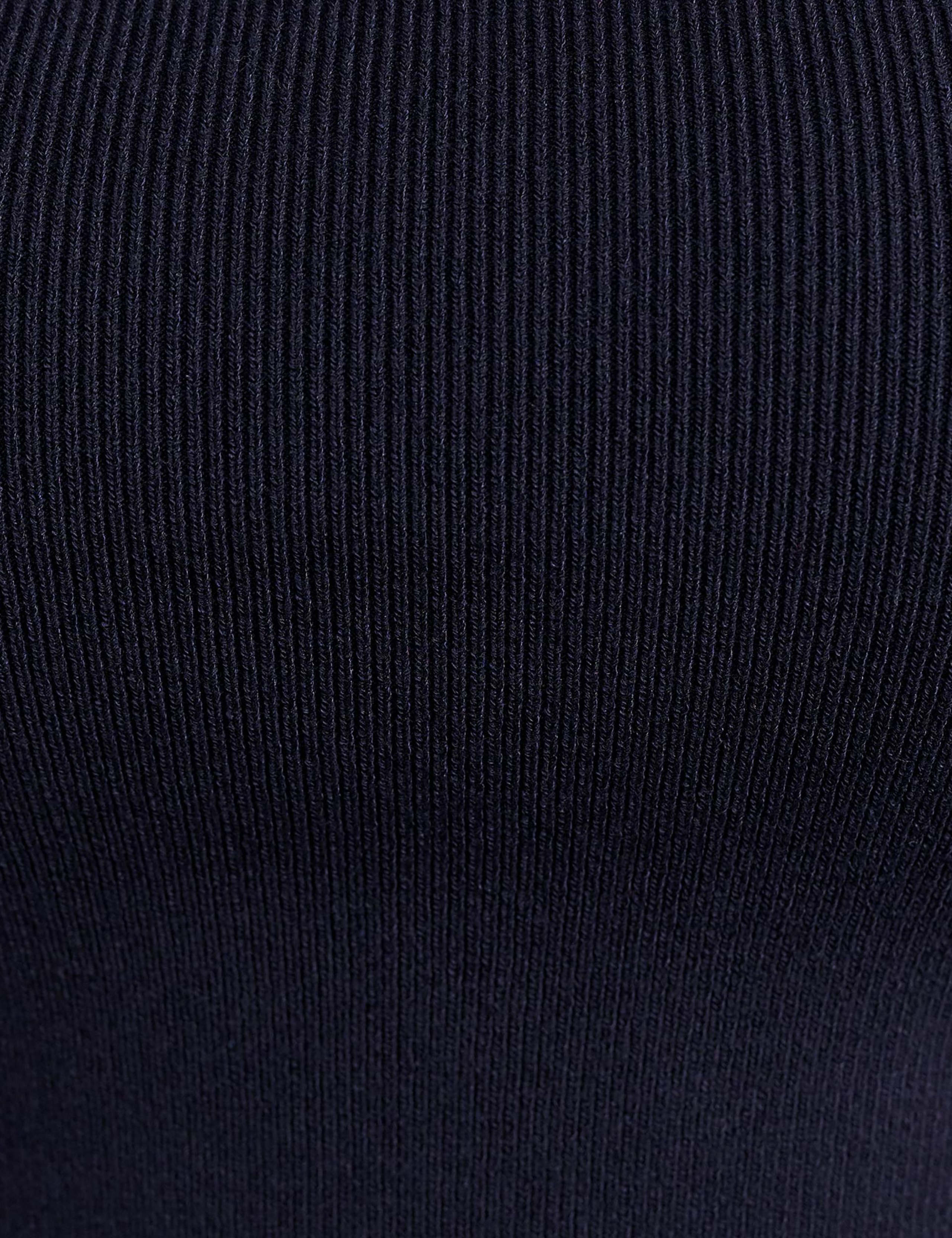 Scoop Neck Knitted Vest 6 of 6