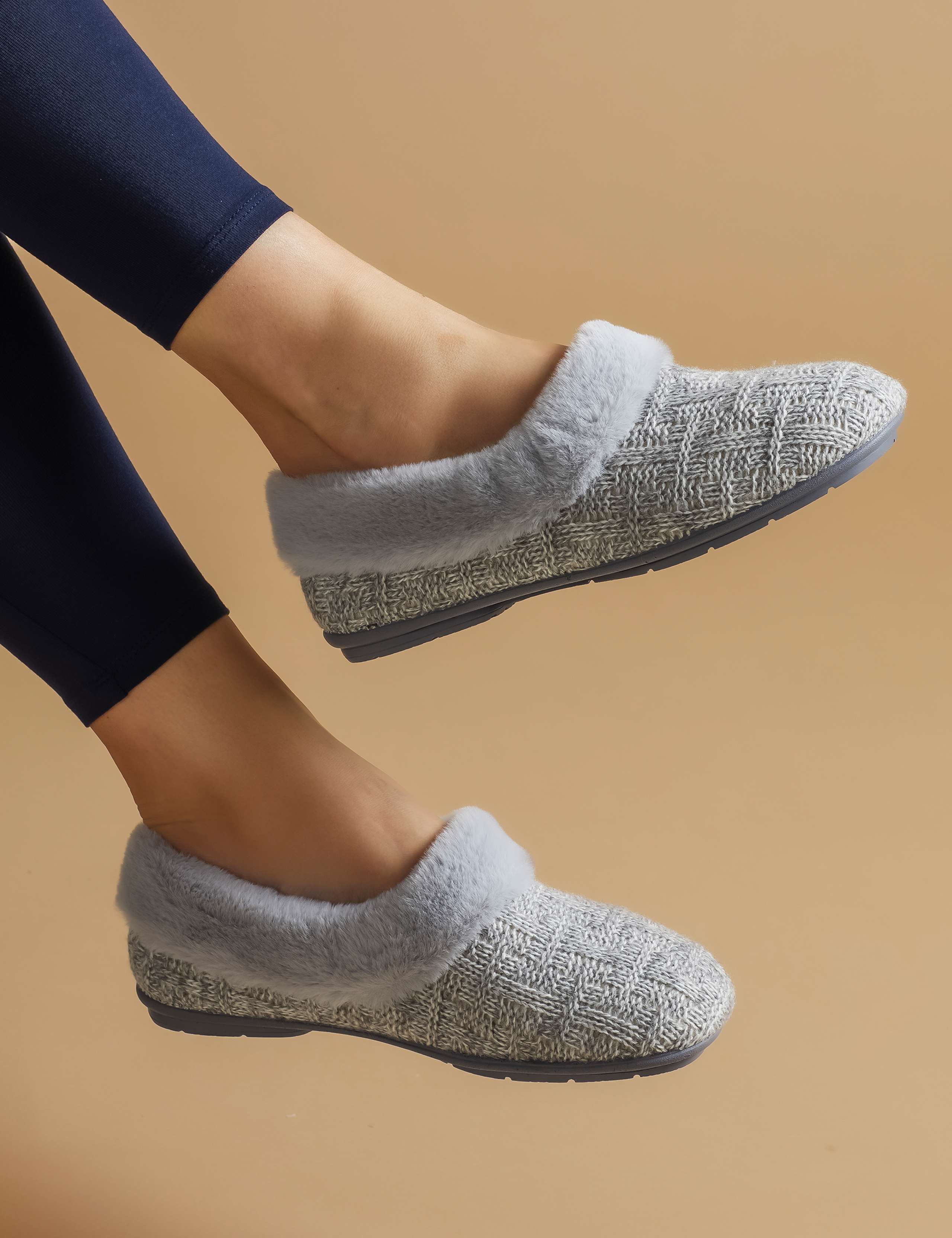 Faux Fur Cuff Slippers 1 of 6