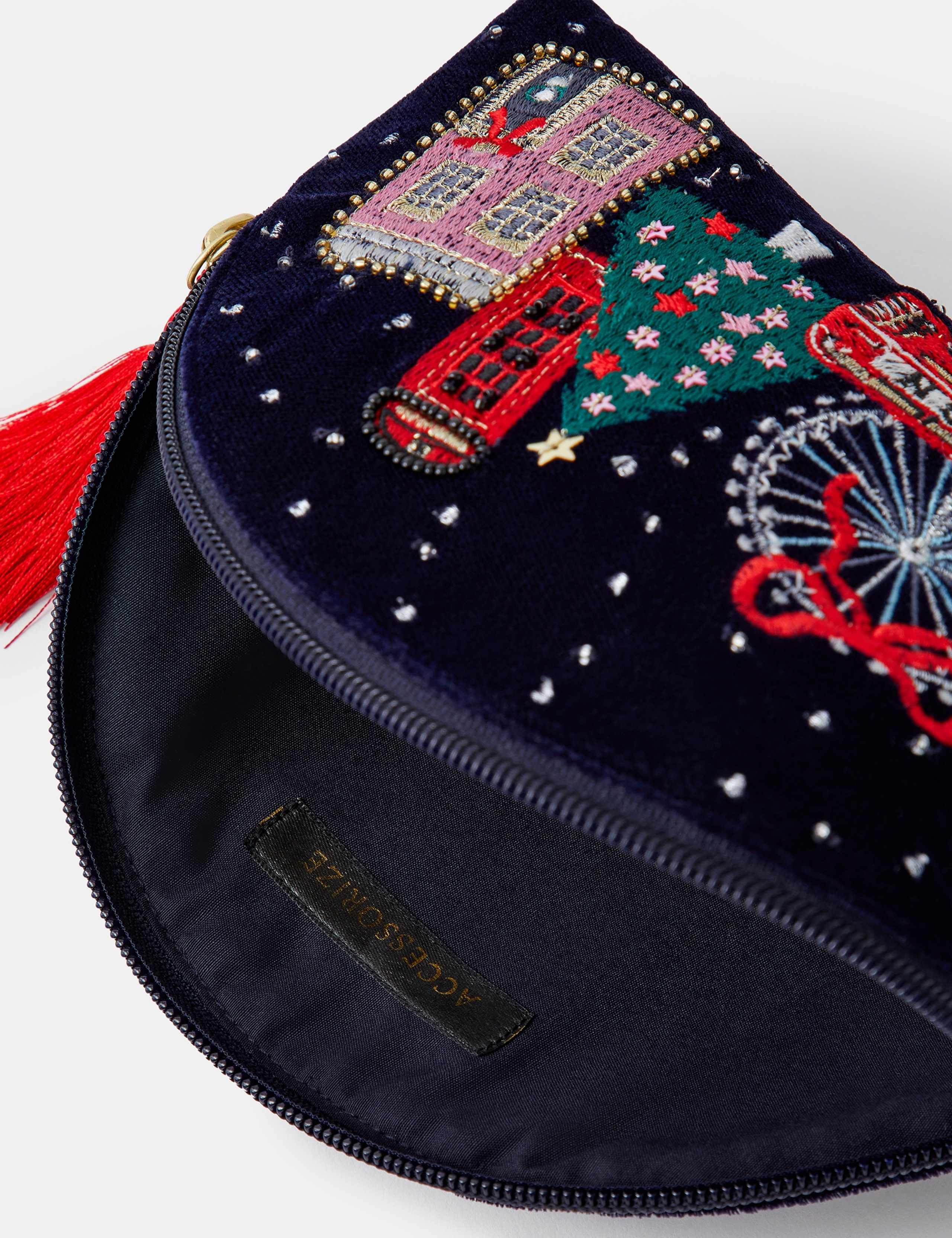 Christmas London Velvet Pouch 3 of 4