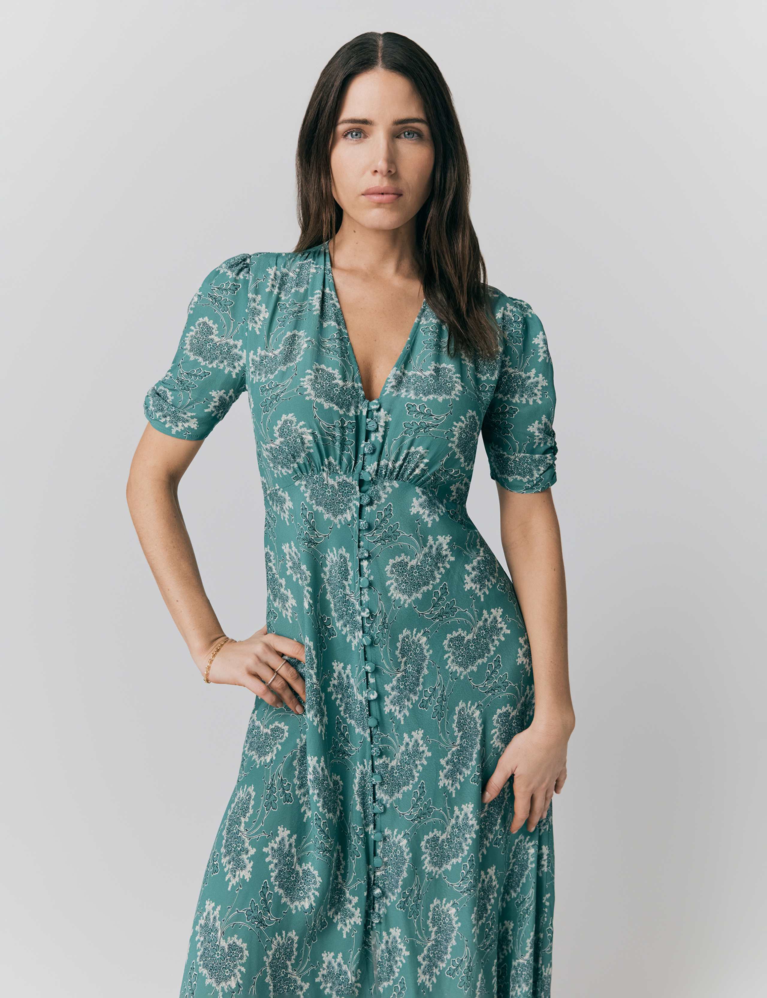 Crepe Floral V-Neck Midi Tea Dress 3 of 4