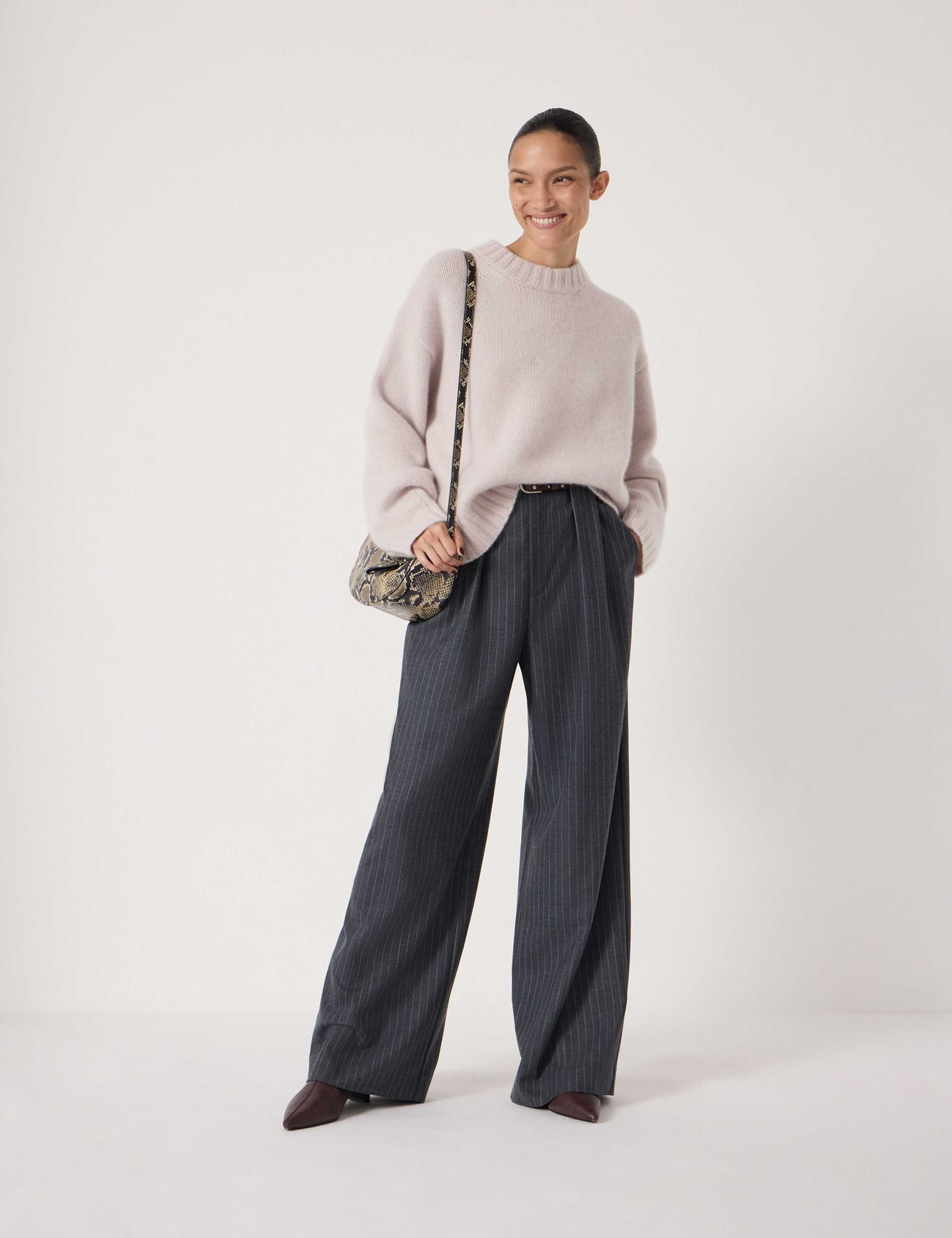 Pure Cashmere Textured Crew Neck Jumper 3 of 6