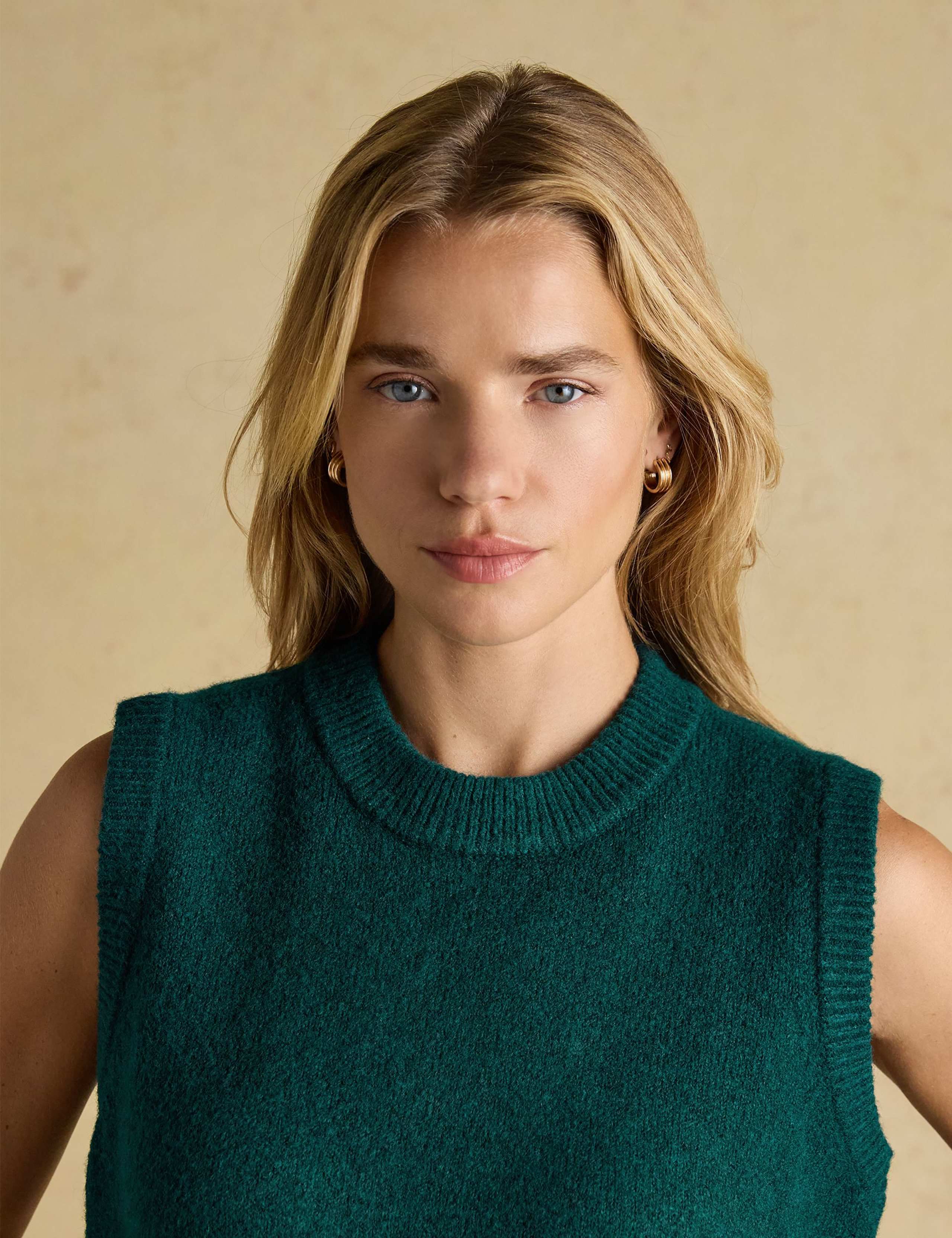 Crew Neck Knitted Vest 6 of 7