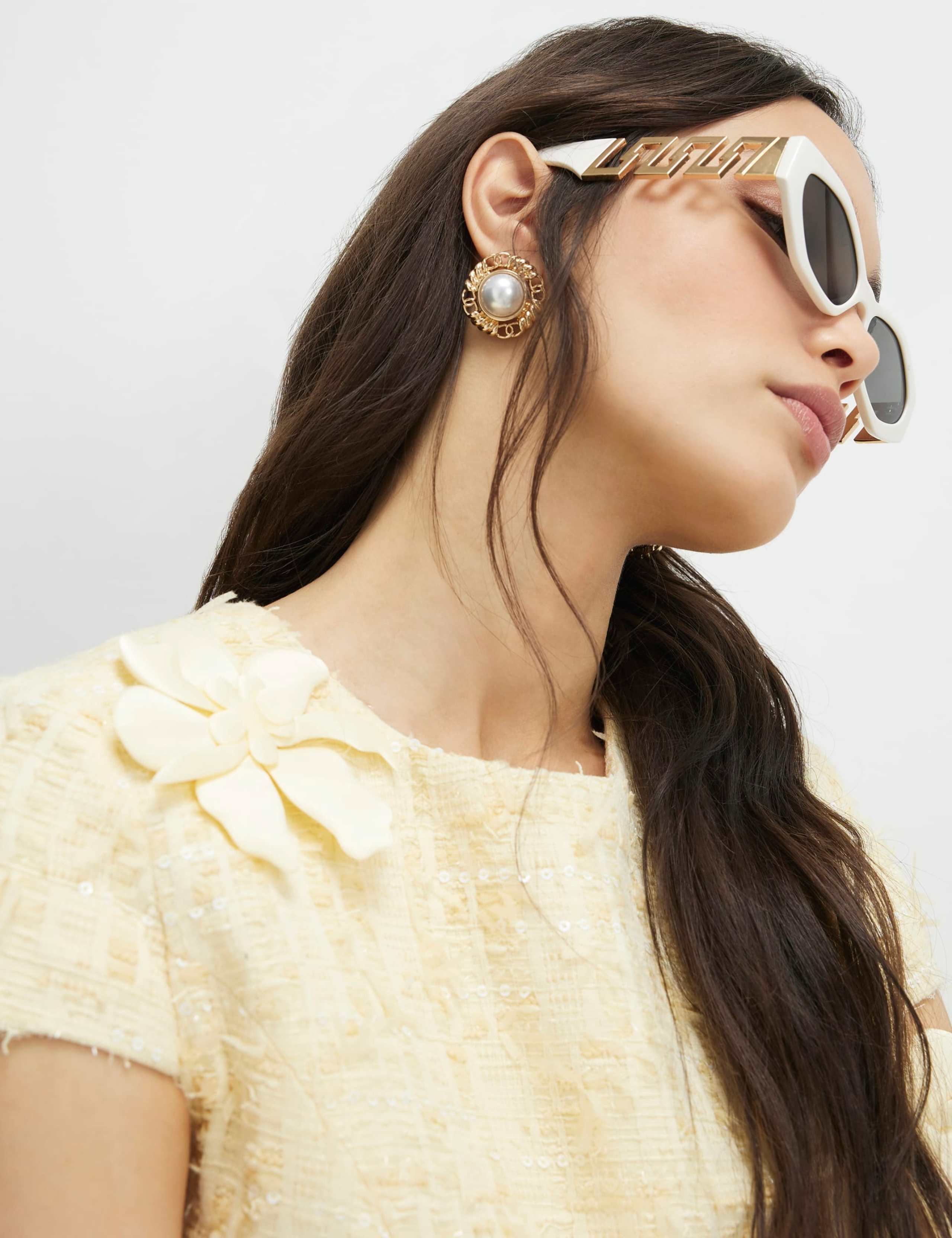 Textured 3D Flower Mini Shift Dress 4 of 4