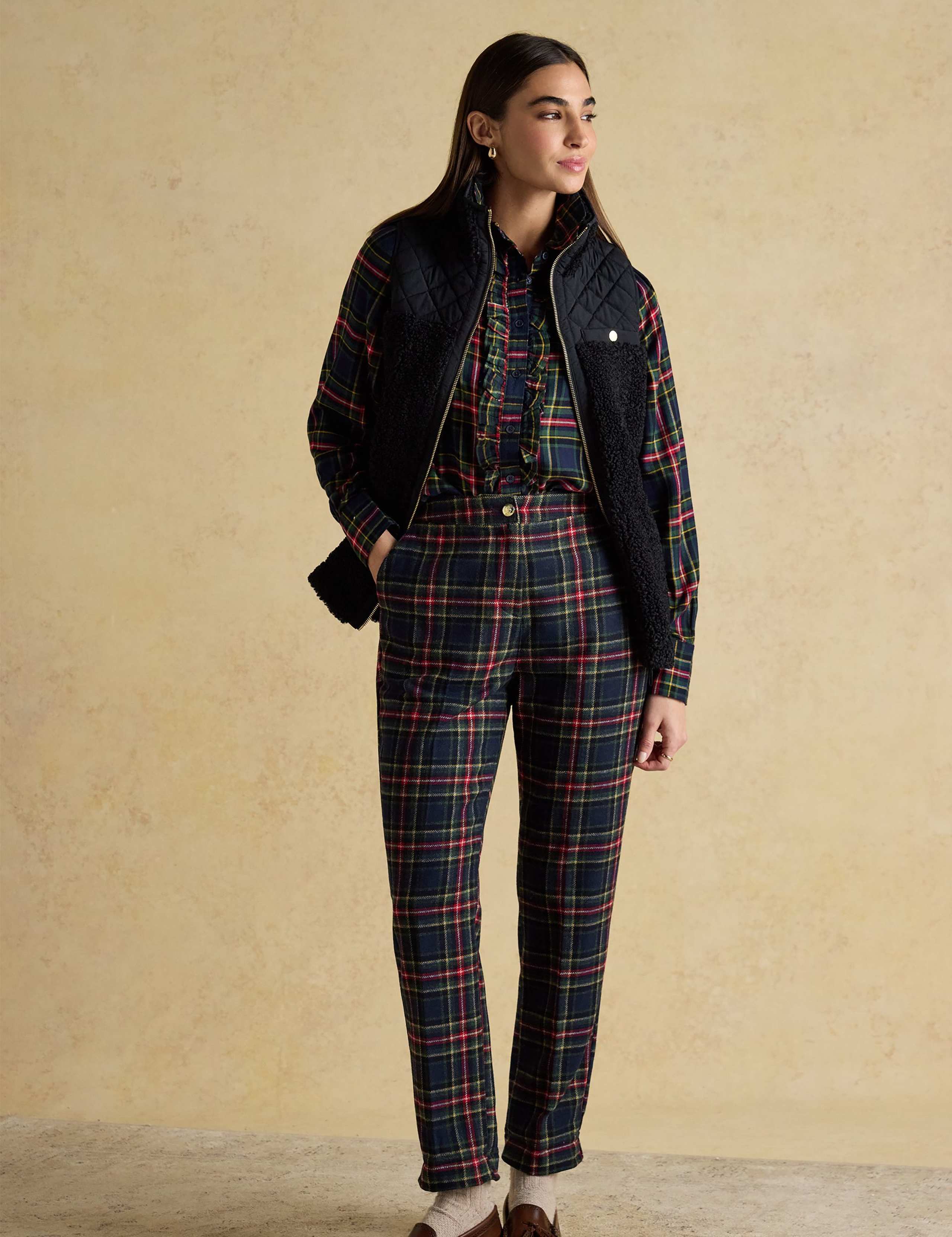 Fleece Funnel Neck Zip Up Gilet 3 of 9