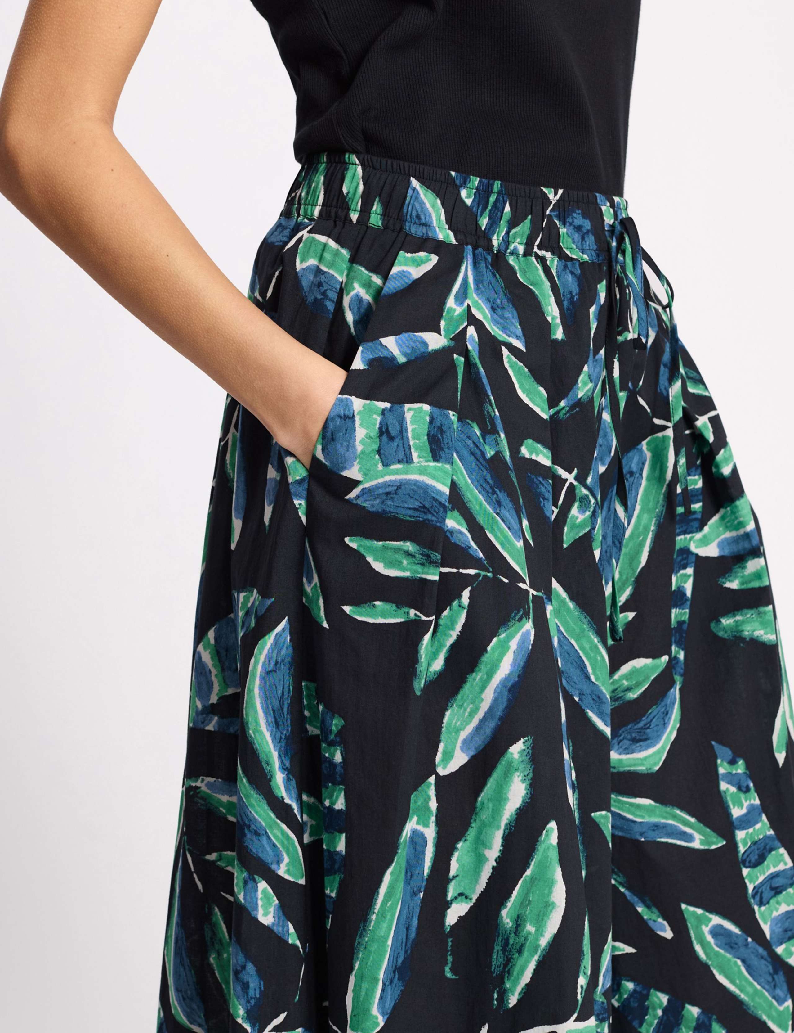 Pure Cotton Painterly Palm Culottes 6 of 6