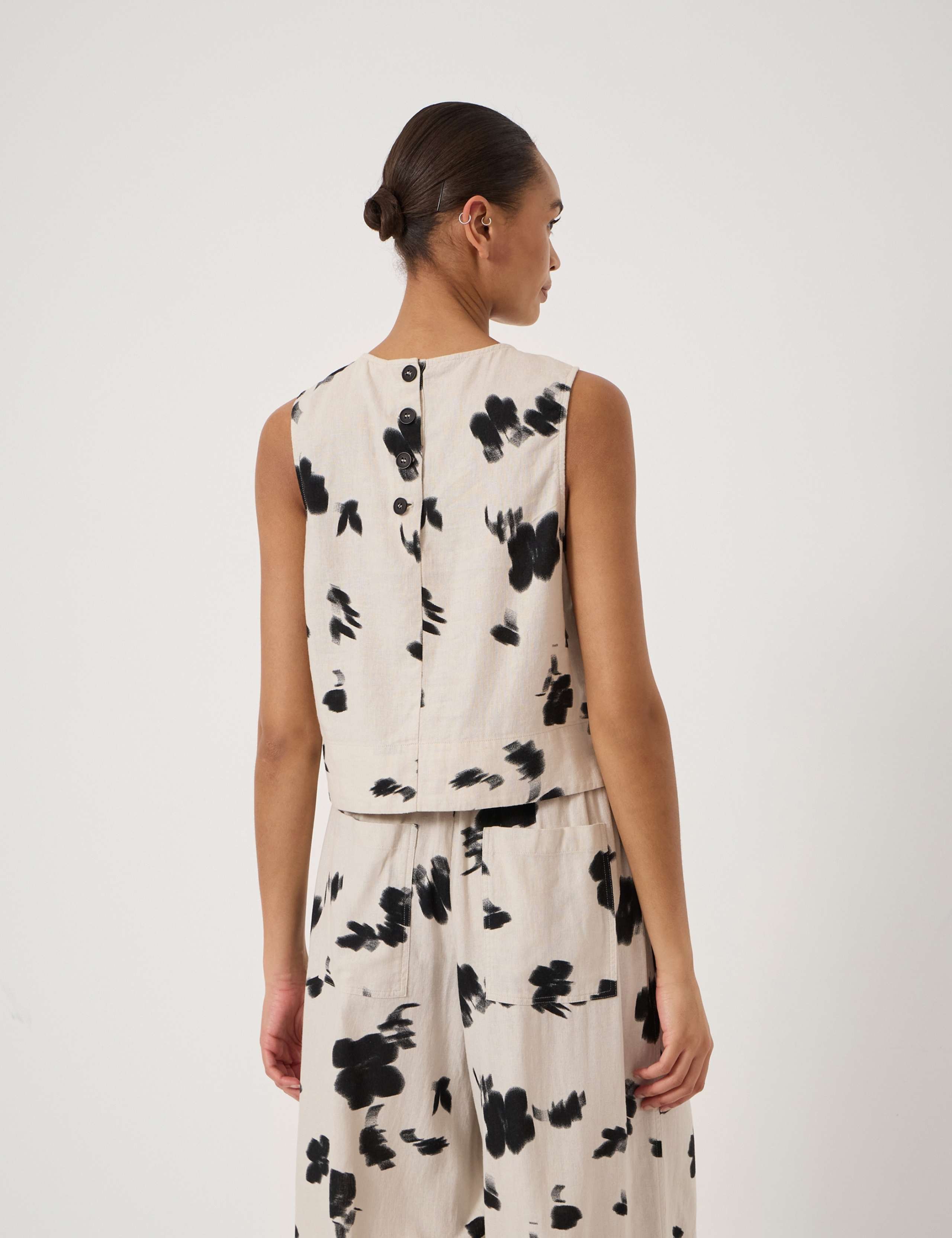Linen Blend Printed Shell Top 3 of 5