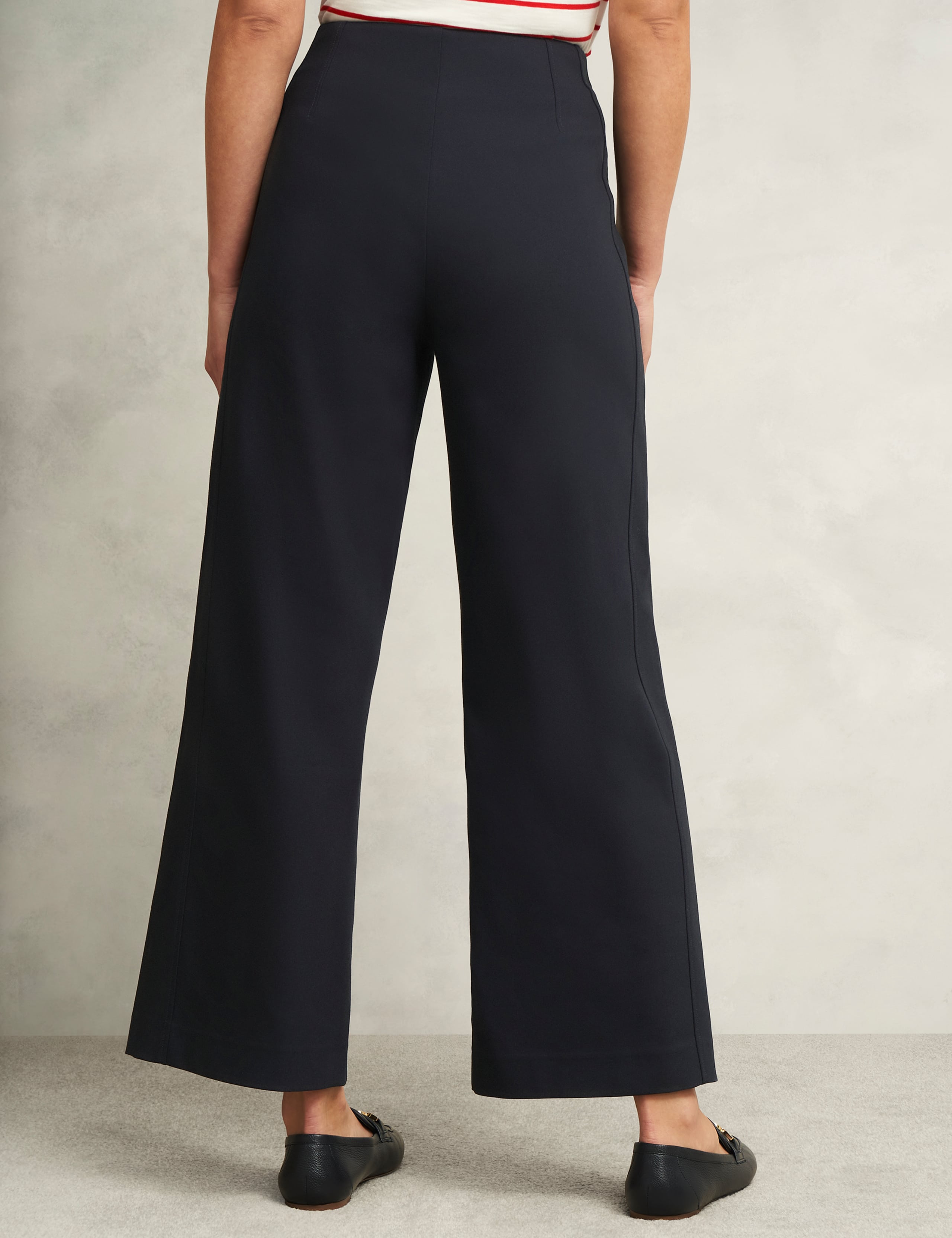 Kimmi Cotton Rich Wide Leg Cropped Trousers 4 of 6