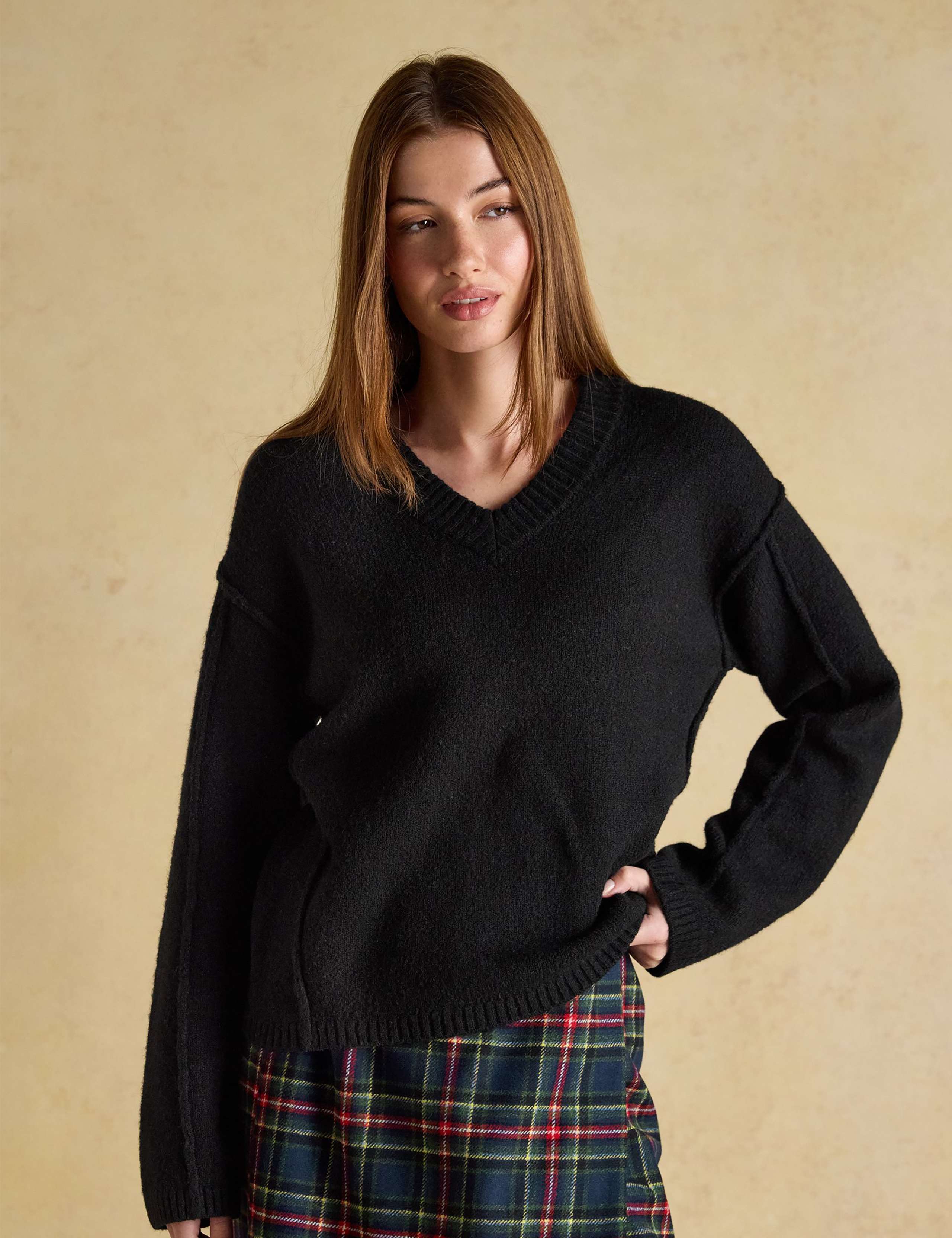 V-Neck Seam Detail Relaxed Jumper 1 of 8