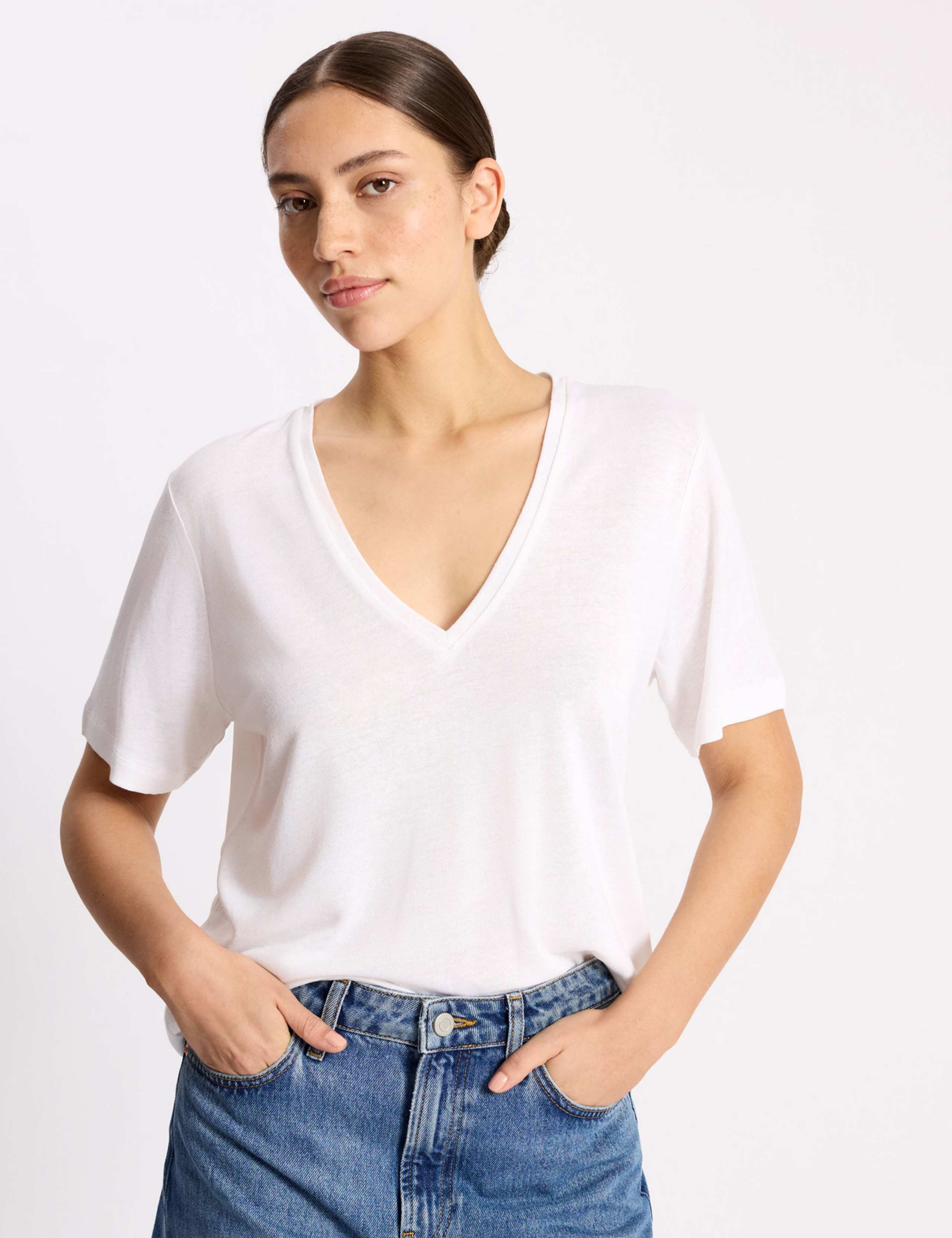 Linen Blend V-Neck T-Shirt 1 of 4