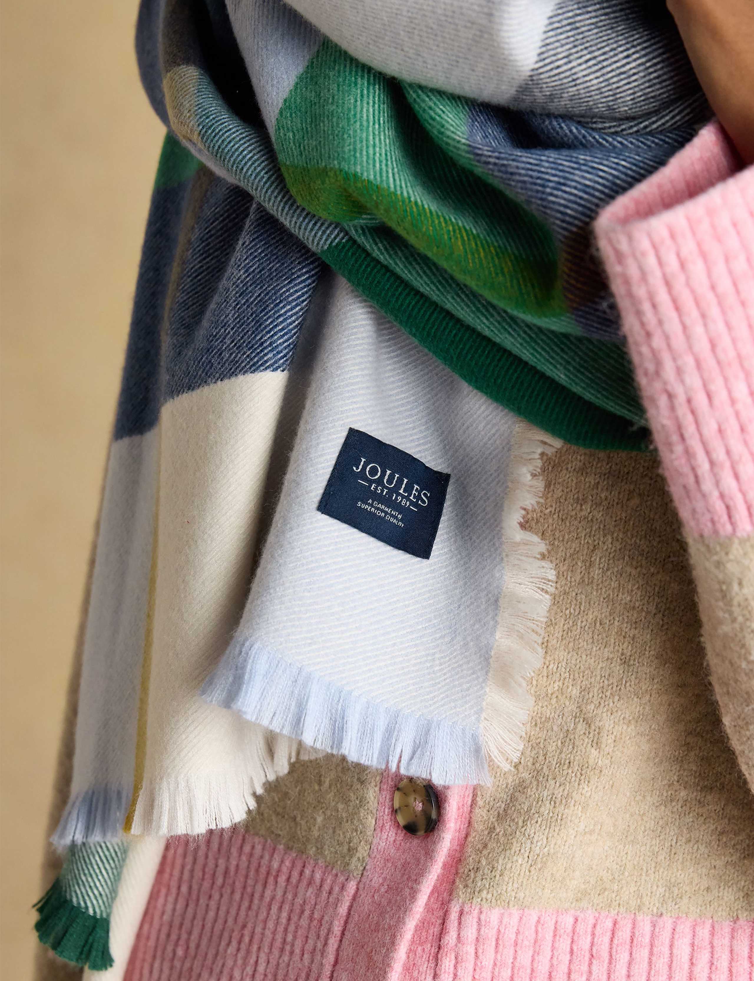 Tartan Large Scarf 6 of 7