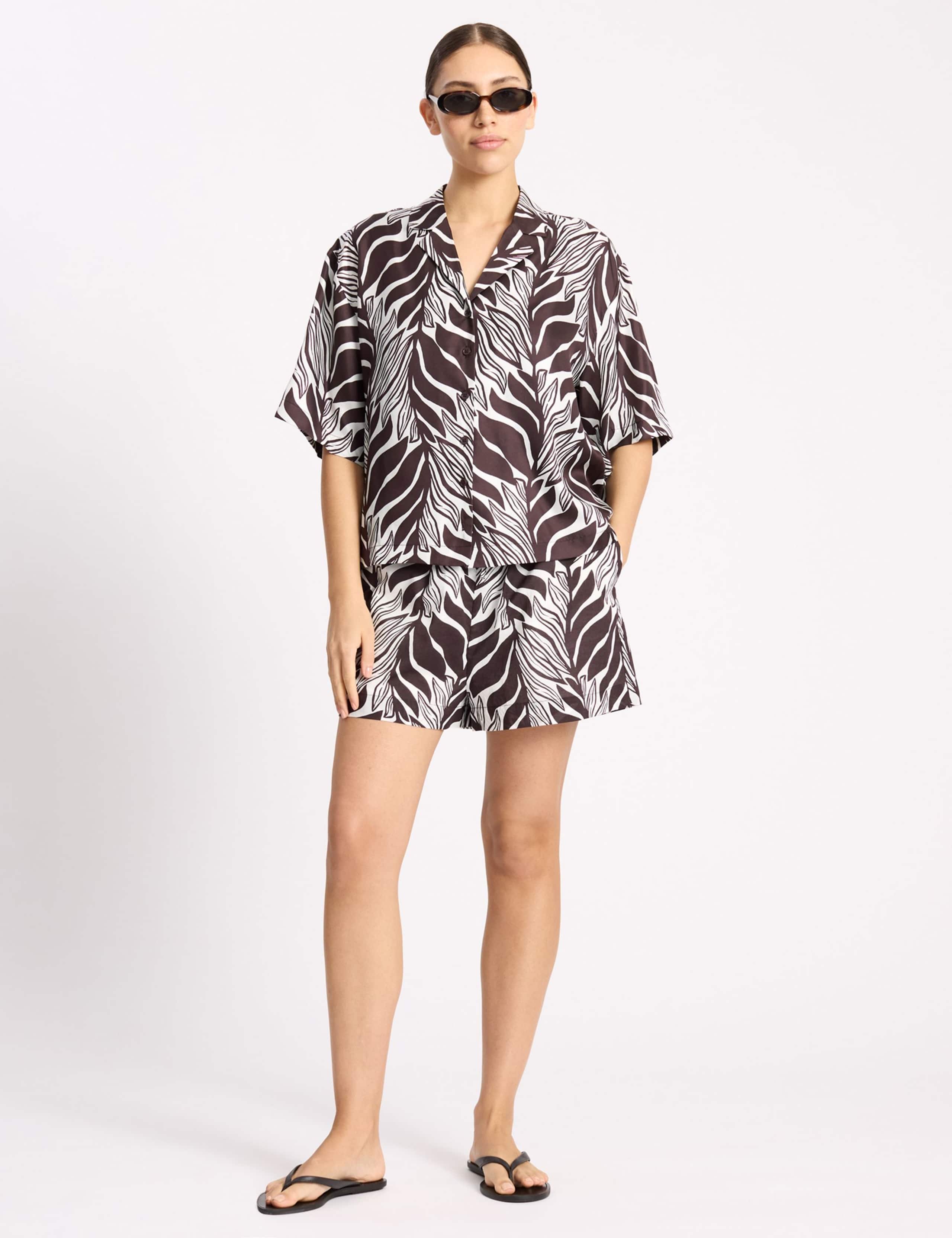 Pure Cotton Palm Print High Waisted Shorts 4 of 6