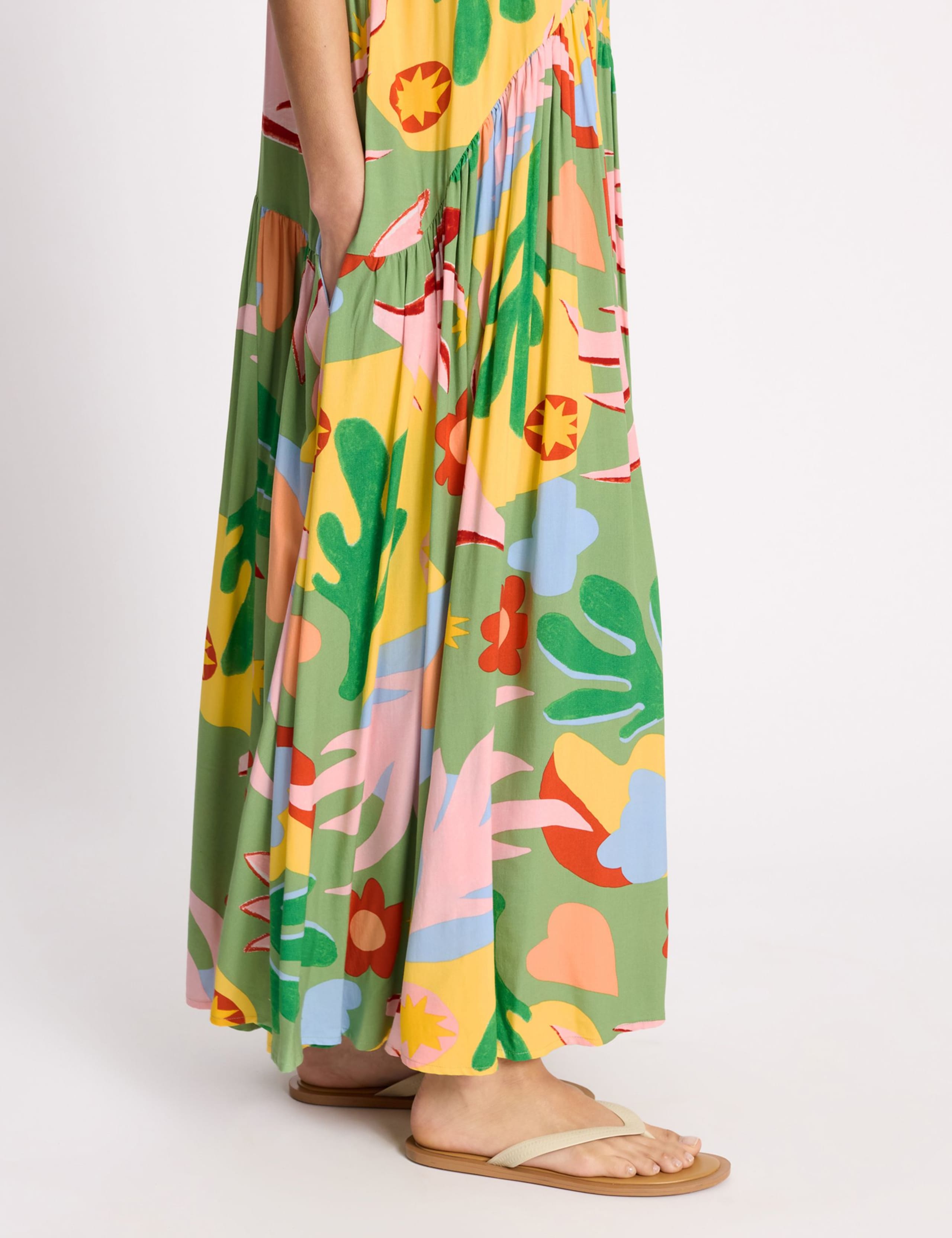 Tropical Print Halterneck Maxi Dress 6 of 6