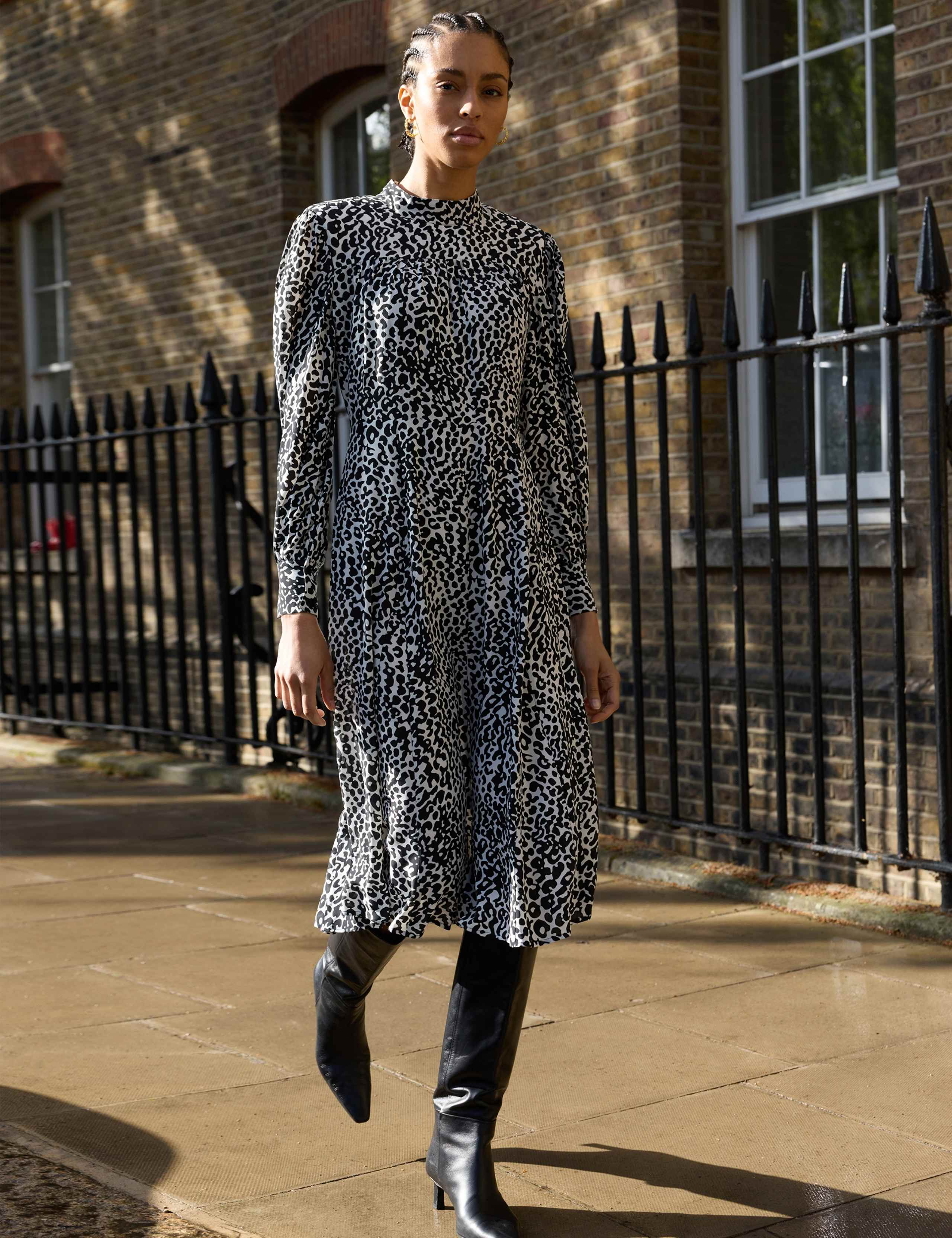 Animal Print Blouson Sleeve Skater Dress 4 of 4
