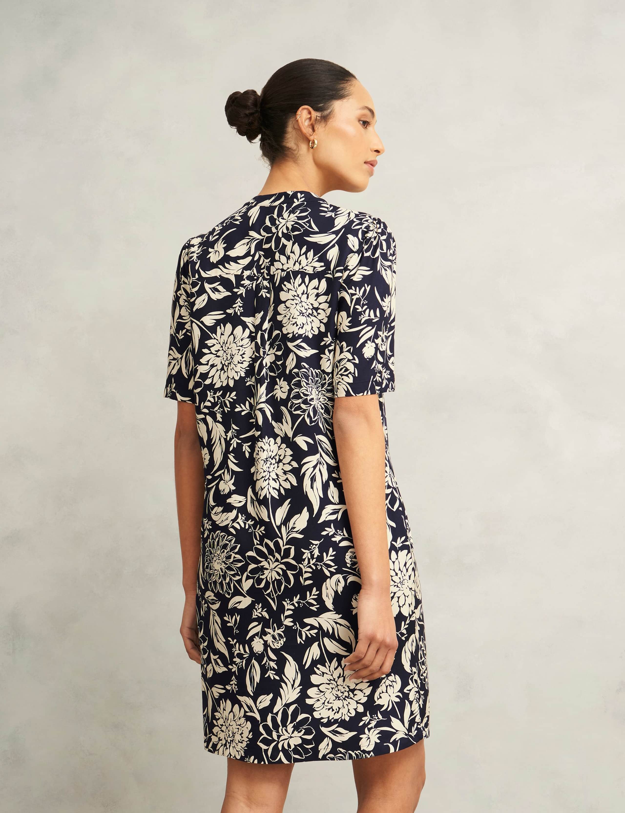 Floral V-Neck Knee Length Shift Dress 4 of 6