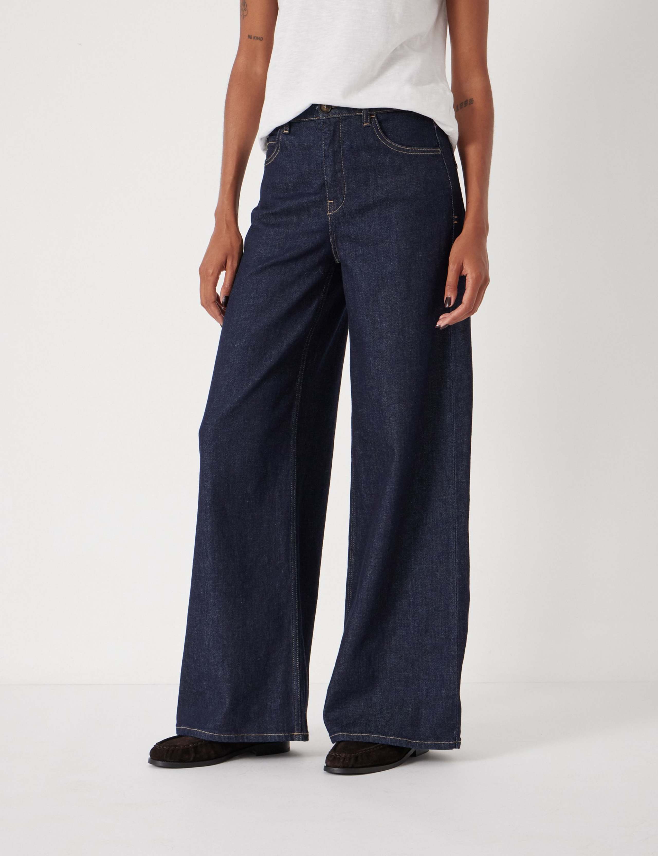 Wide Leg Jeans 3 of 6