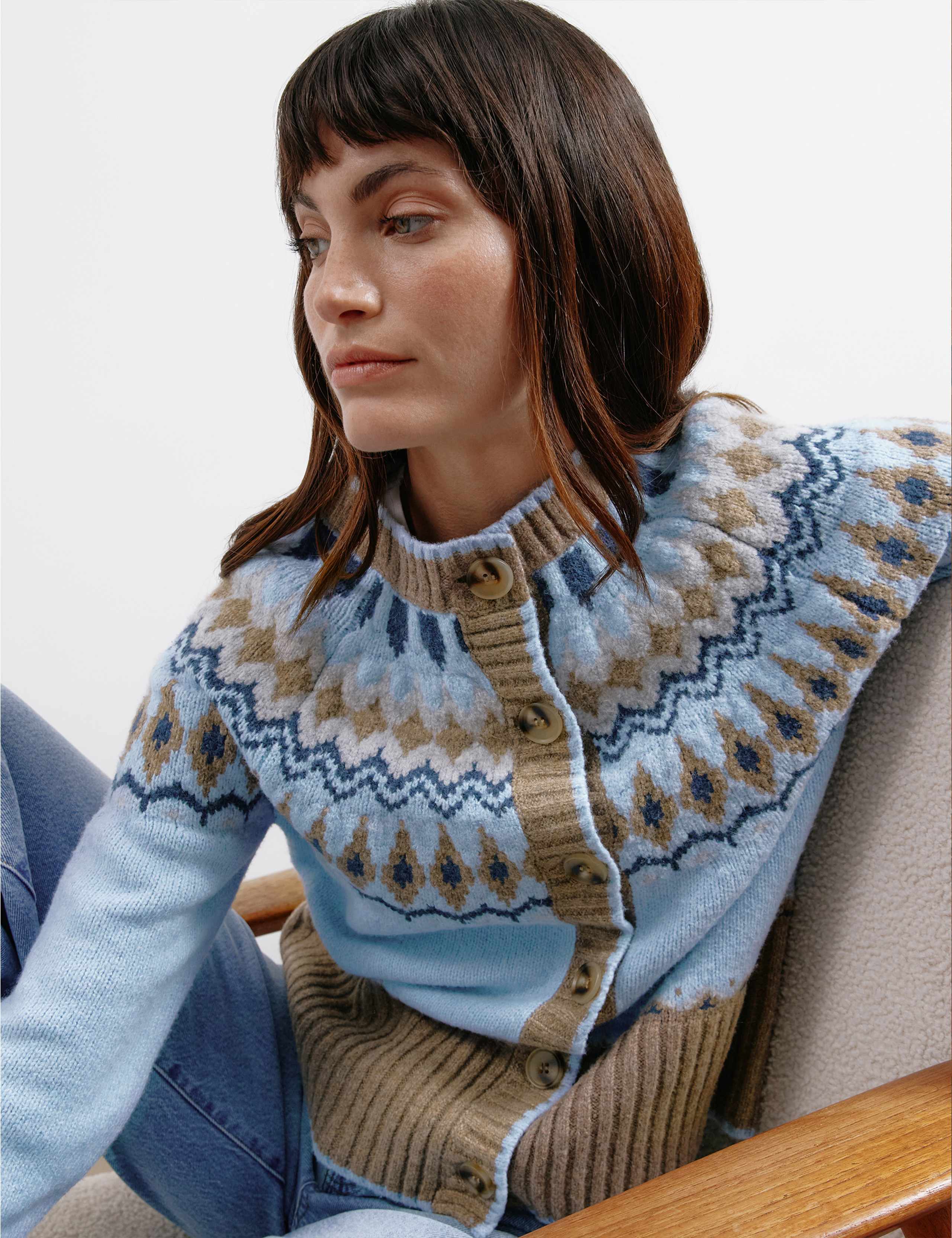 Fair Isle Crew Neck Cardigan with Wool 4 of 6