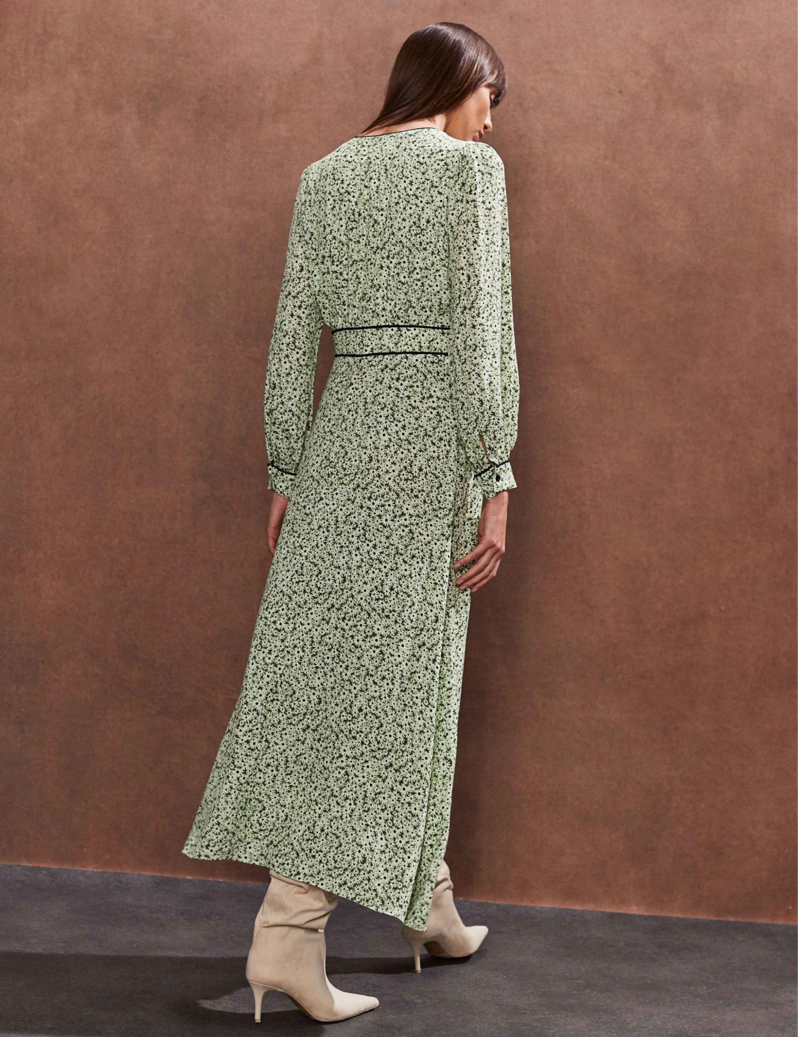Ditsy Floral V-Neck Midaxi Waisted Dress 3 of 4