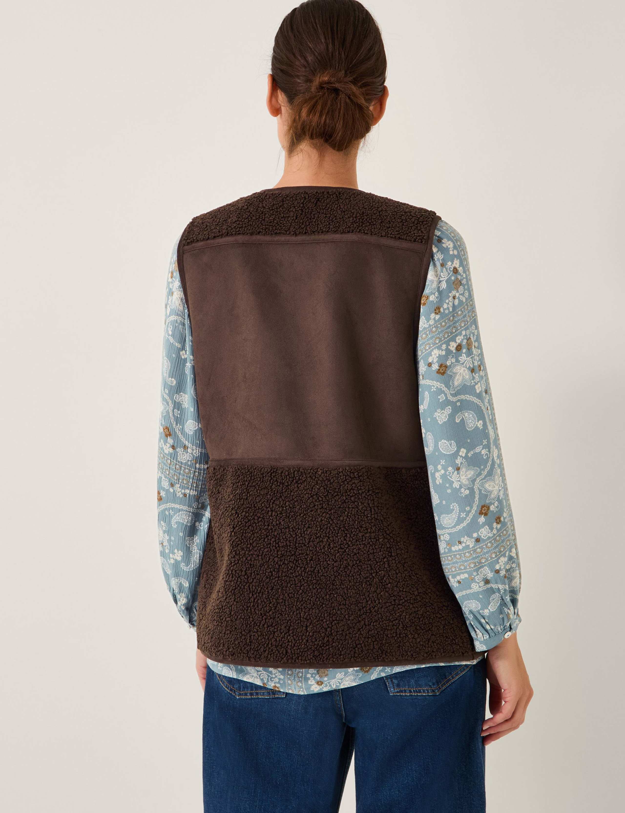 Borg Gilet 3 of 4