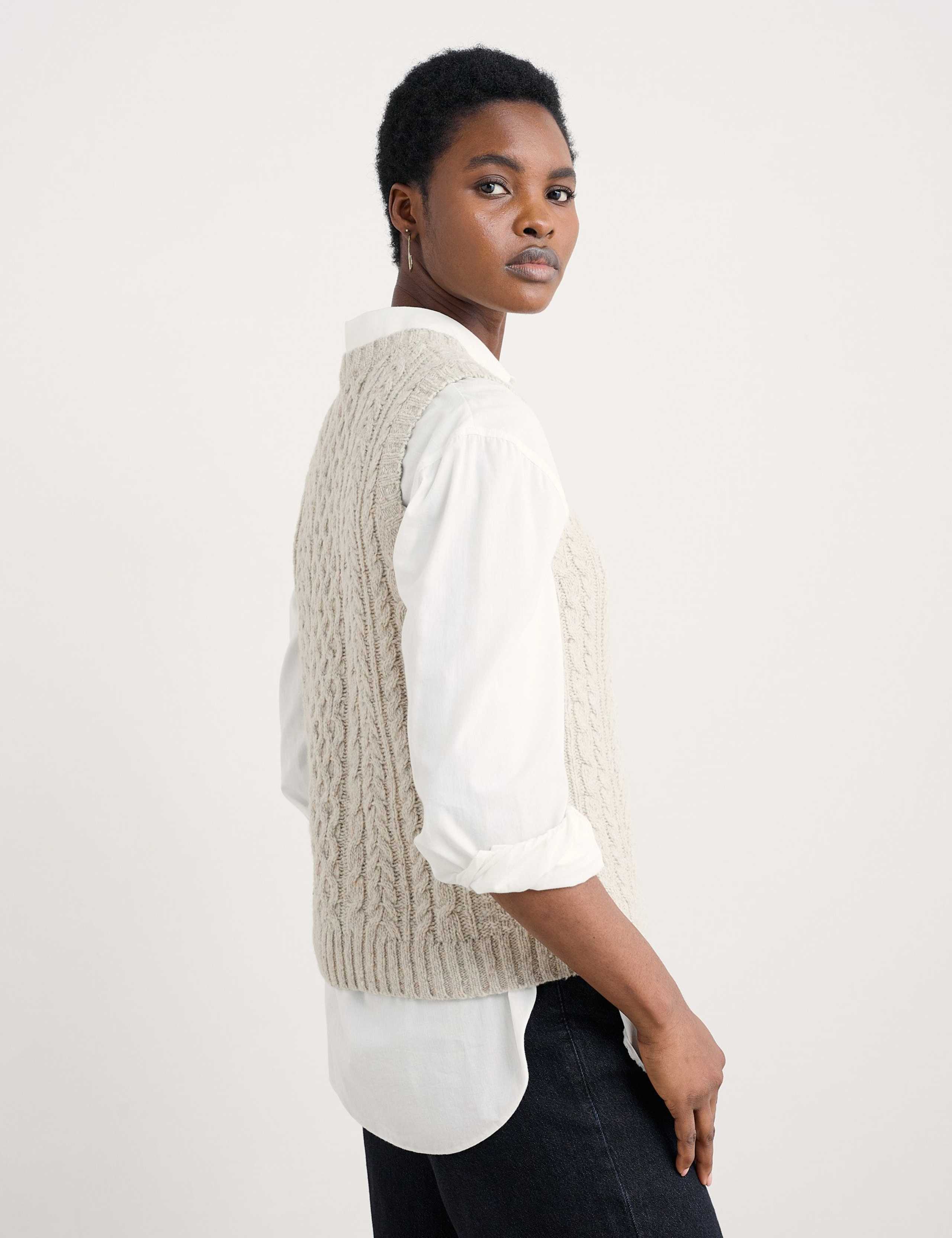 Merino Wool Rich Cable Knit Knitted Vest 3 of 5
