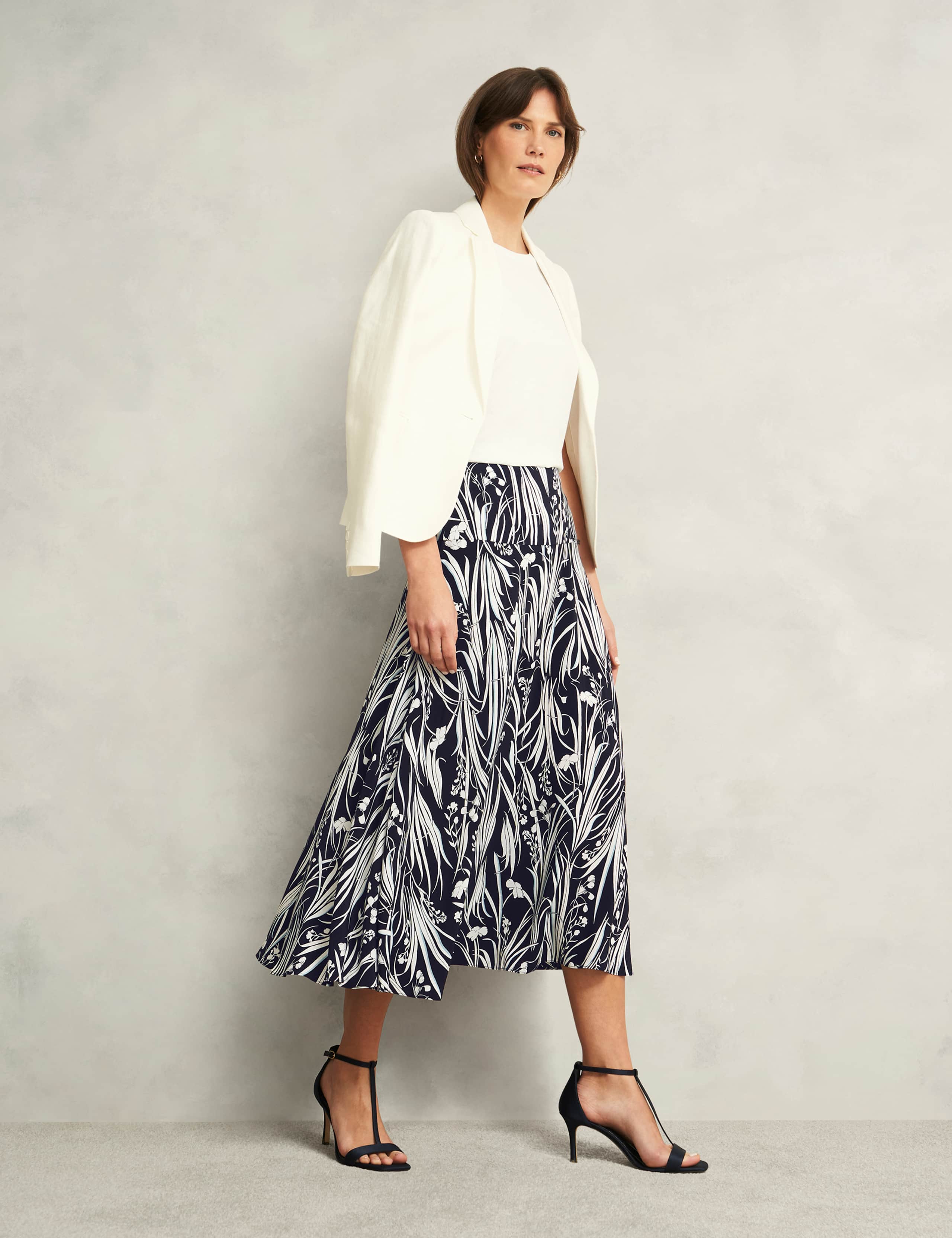 Noemi Floral Midi A-Line Skirt 3 of 8