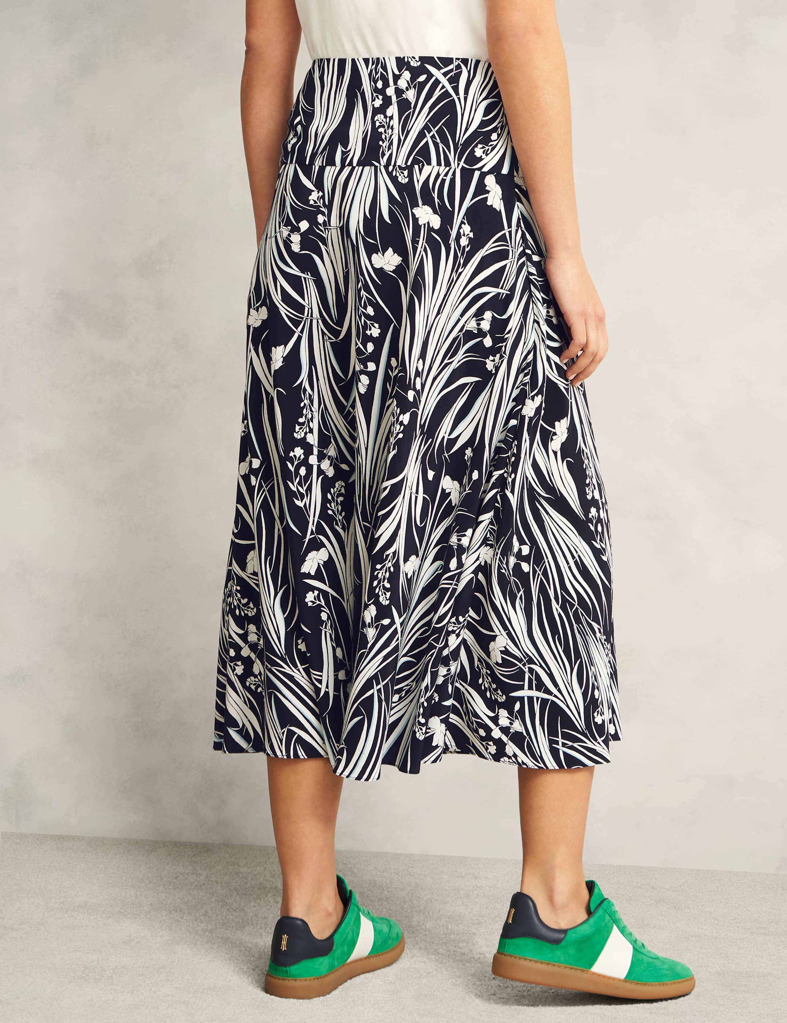 Noemi Floral Midi A-Line Skirt 4 of 8