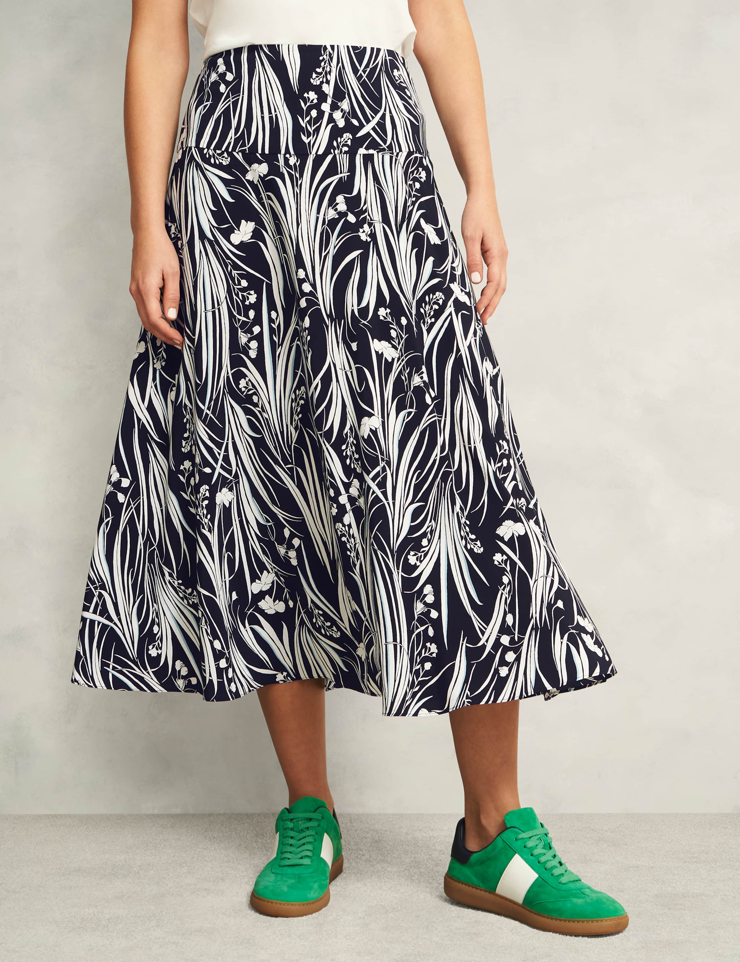 Noemi Floral Midi A-Line Skirt 5 of 8