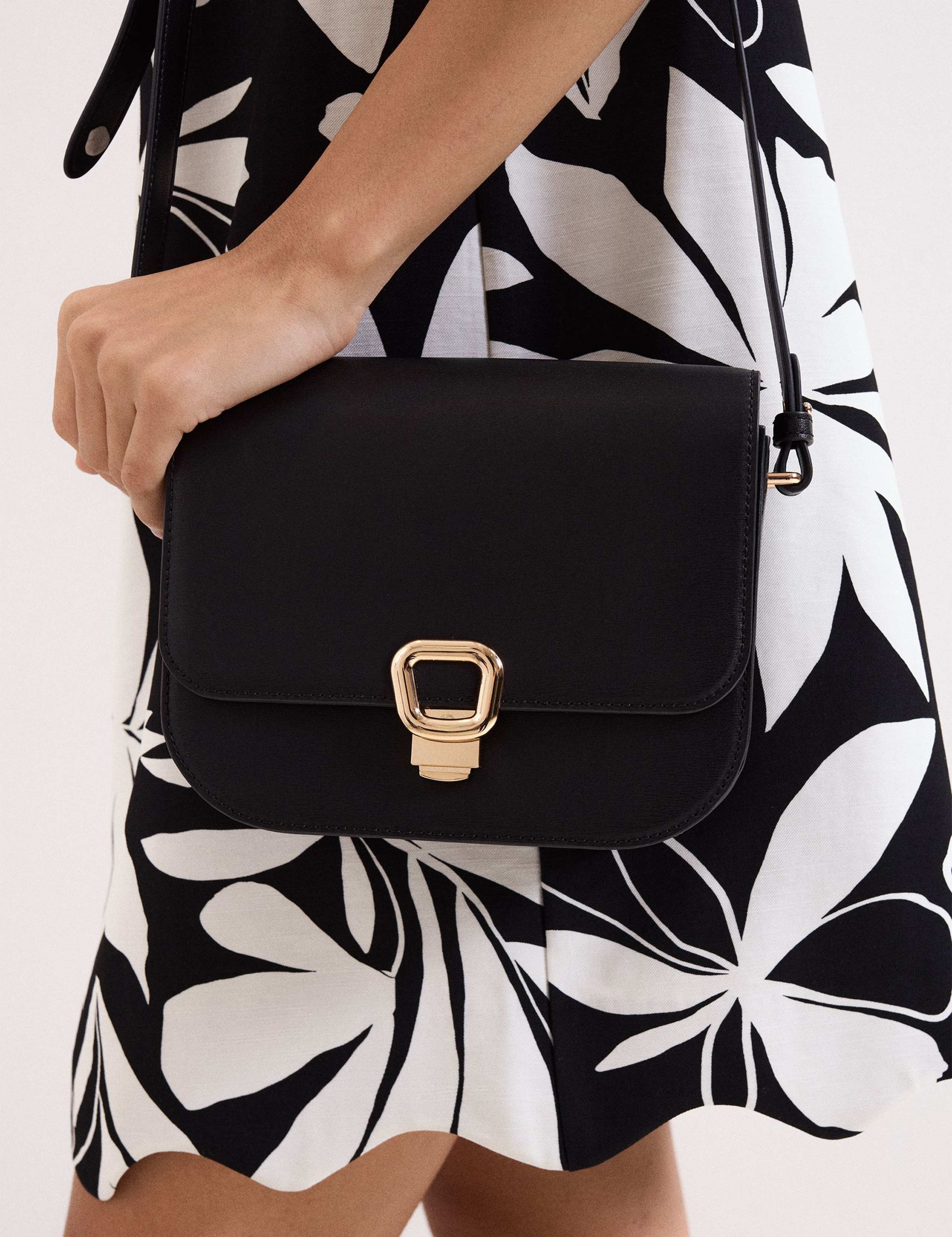 Leather Cross Body Bag 5 of 8