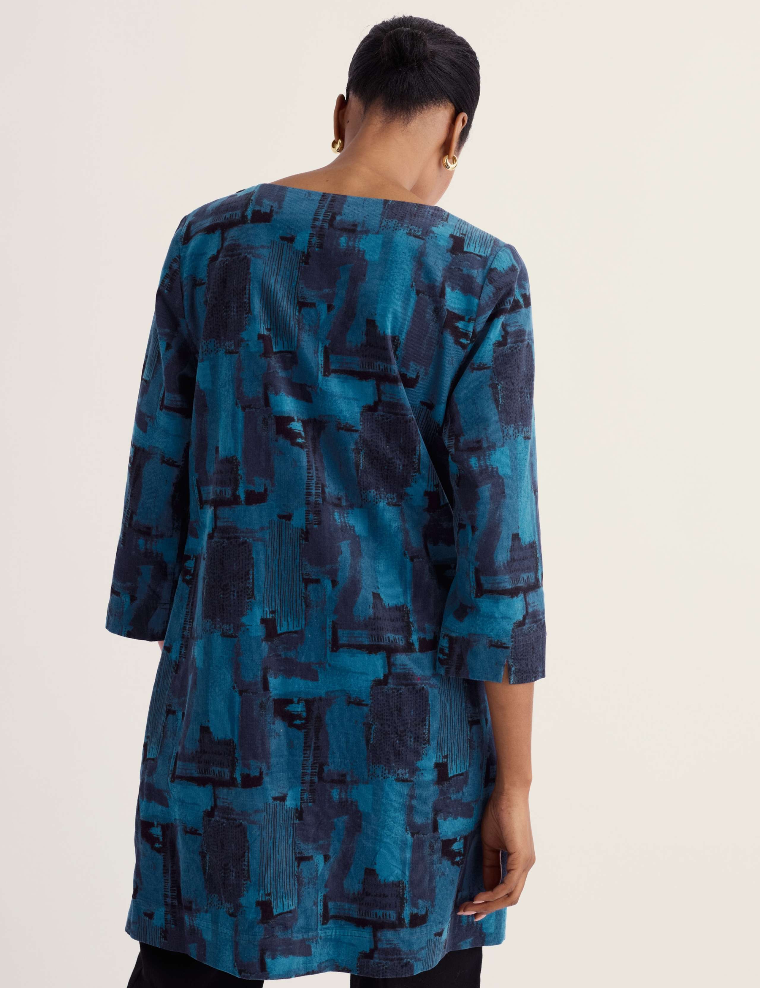 Printed Round Neck 3 Quarter Sleeve Relaxed Fit Tunic 5 of 5