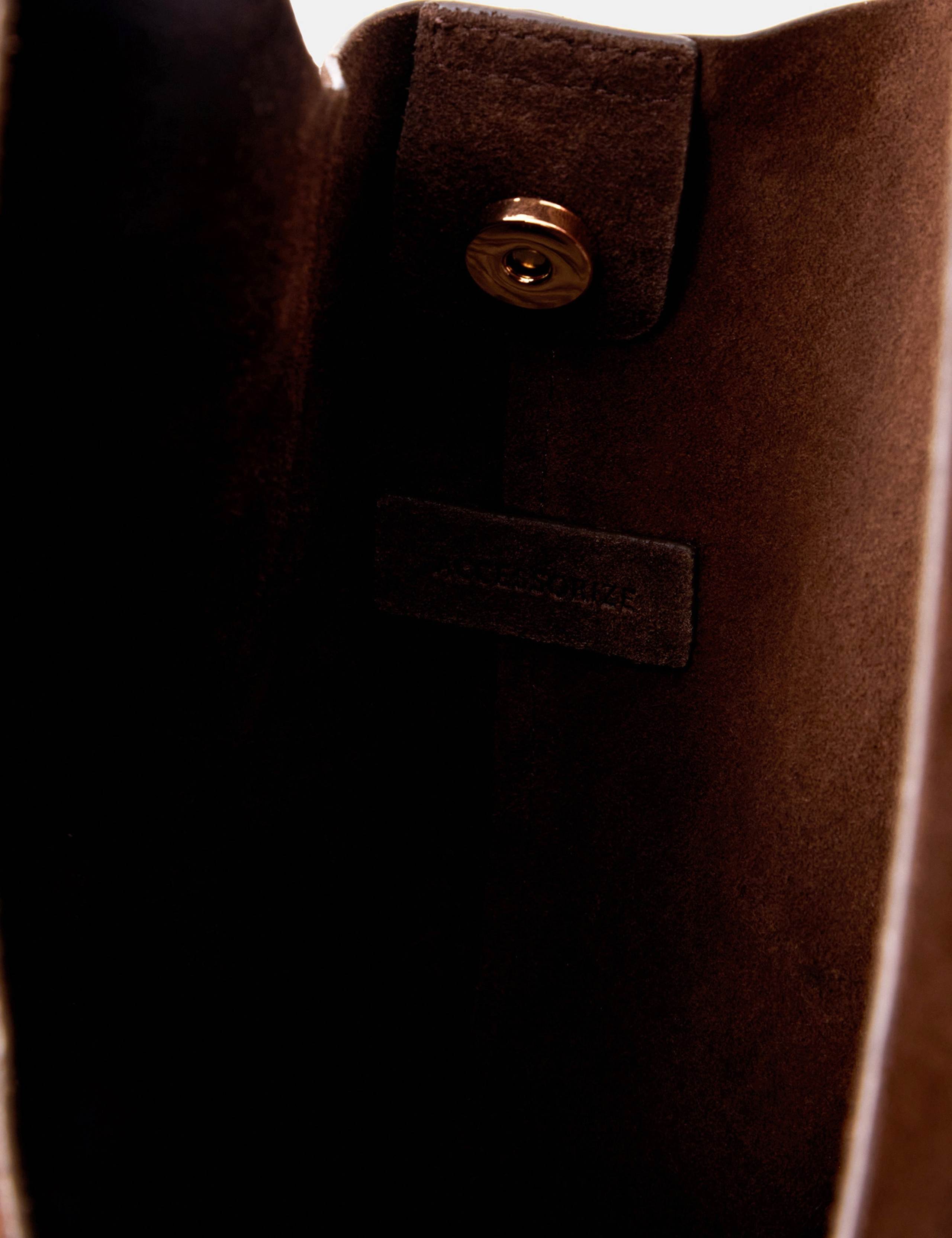 Suede Fringed Shoulder Bag 4 of 5