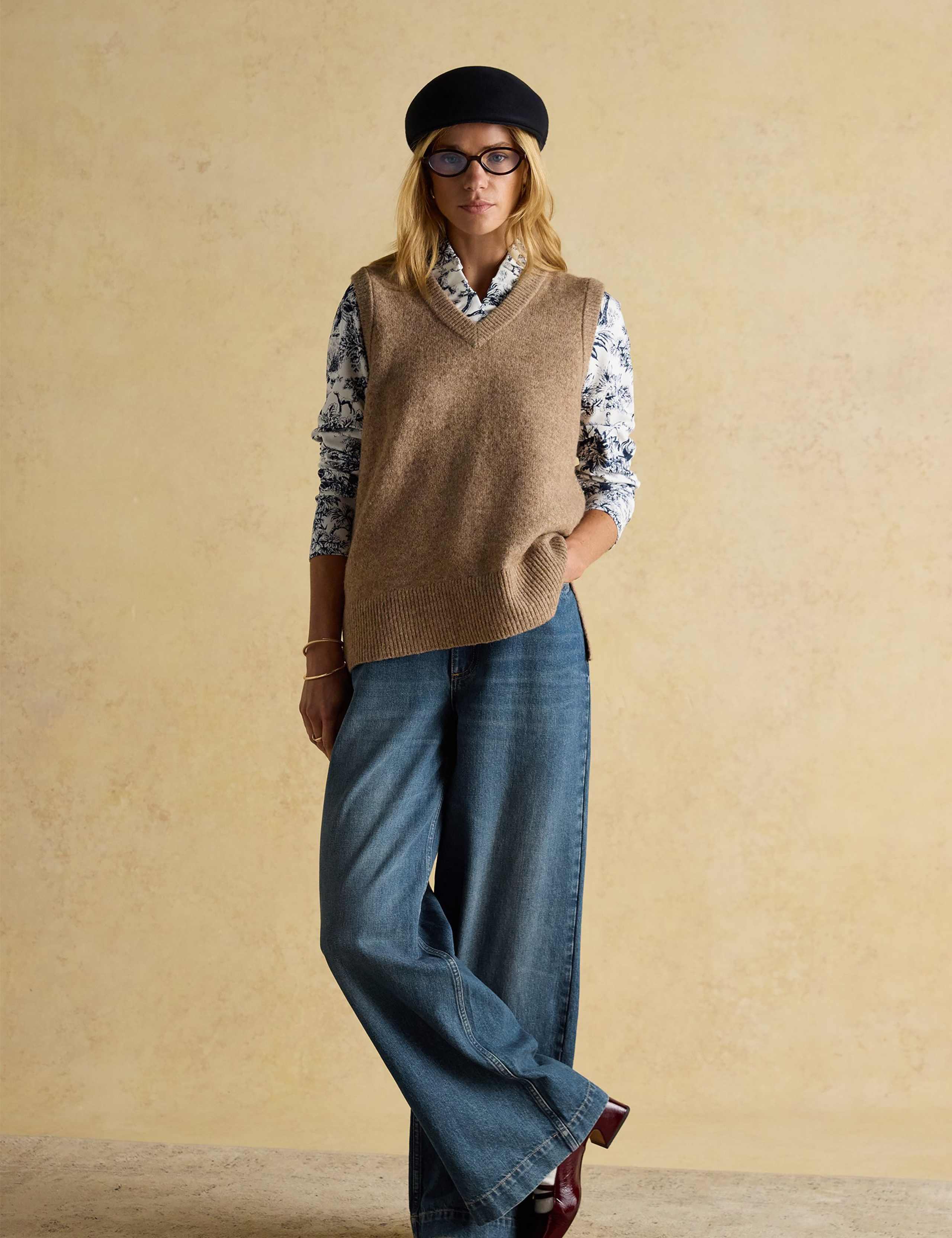 Countryside Print Ruffle V-Neck Top 8 of 8