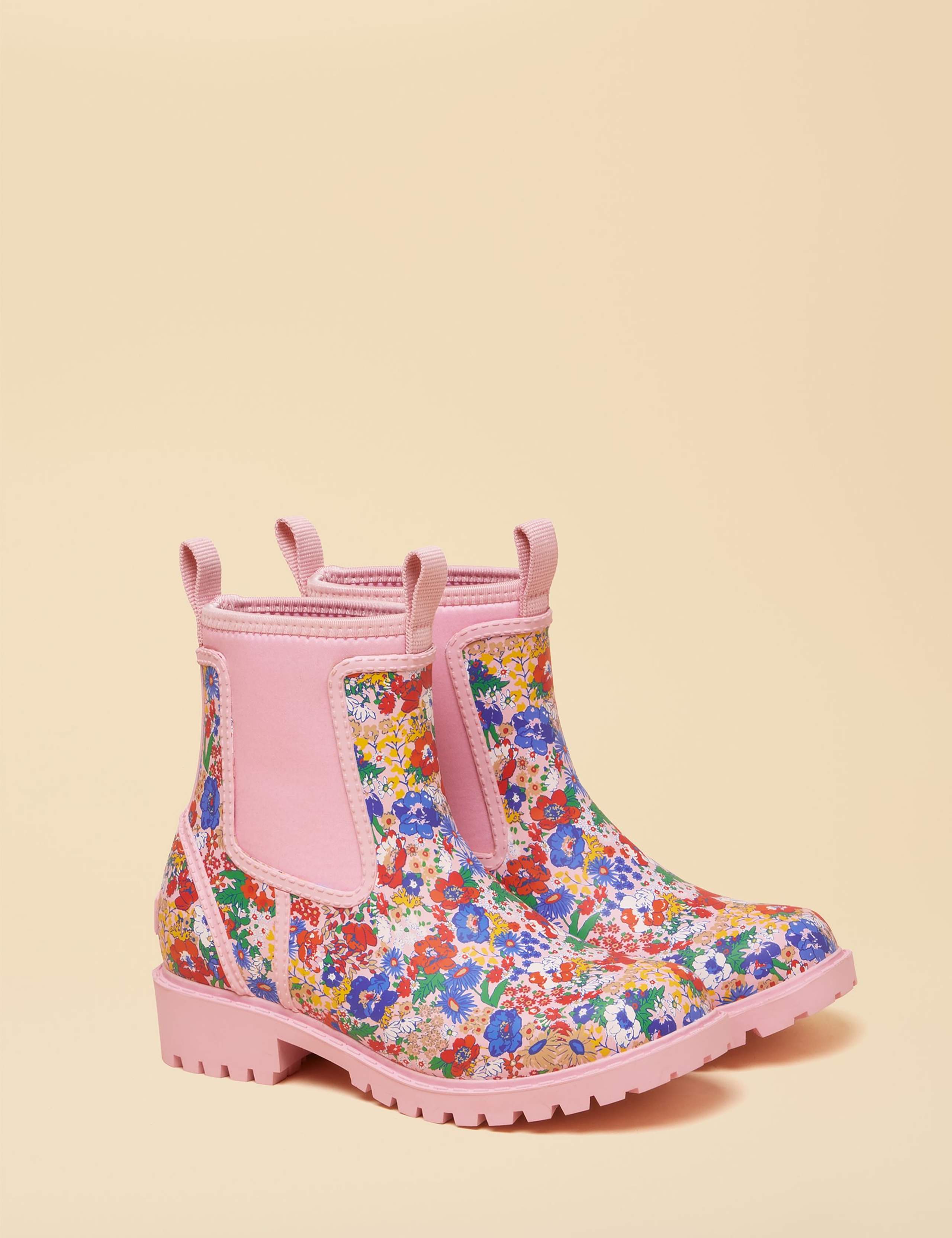 Floral Wellies 1 of 6