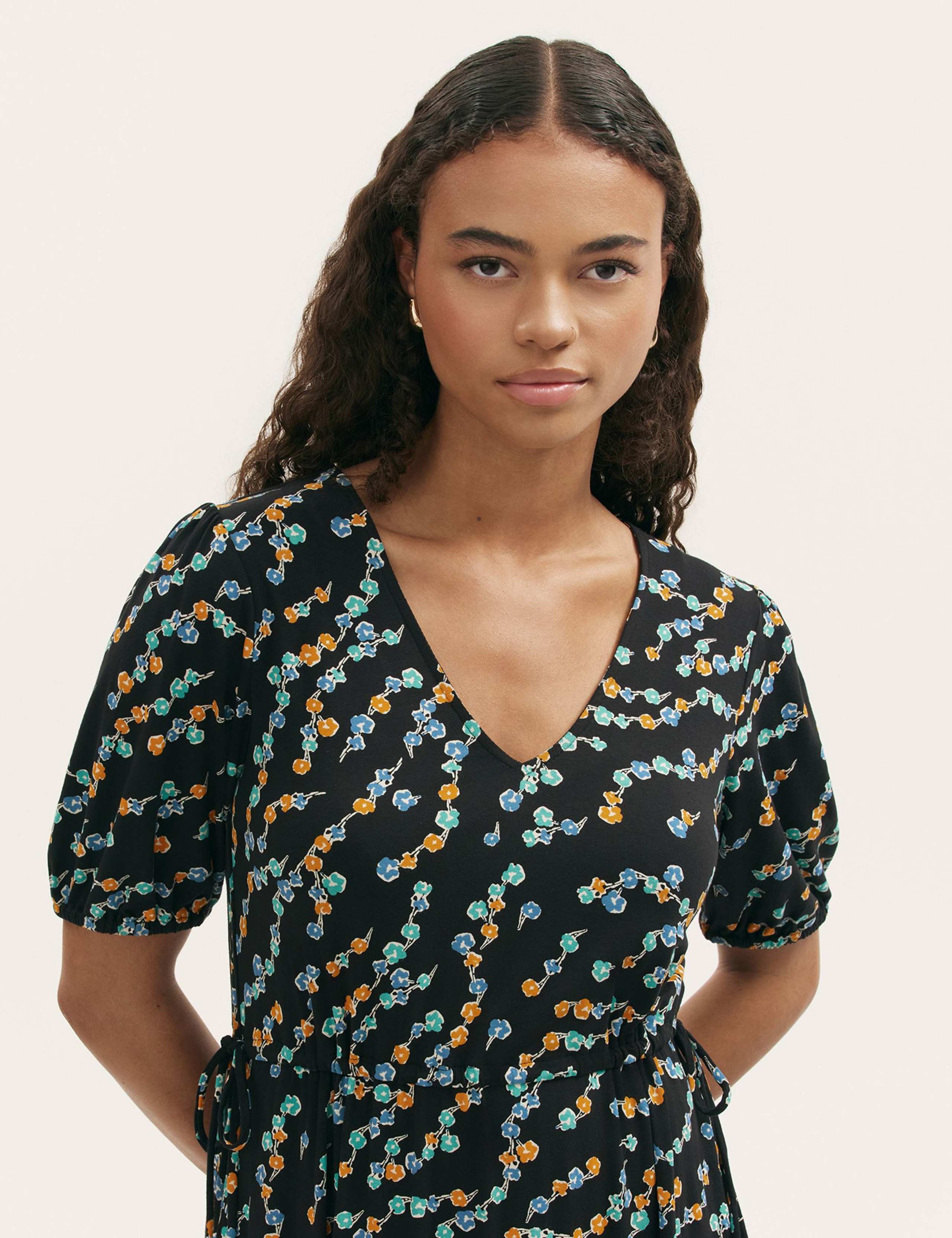Jersey Floral V-Neck Midi Waisted Dress 4 of 4
