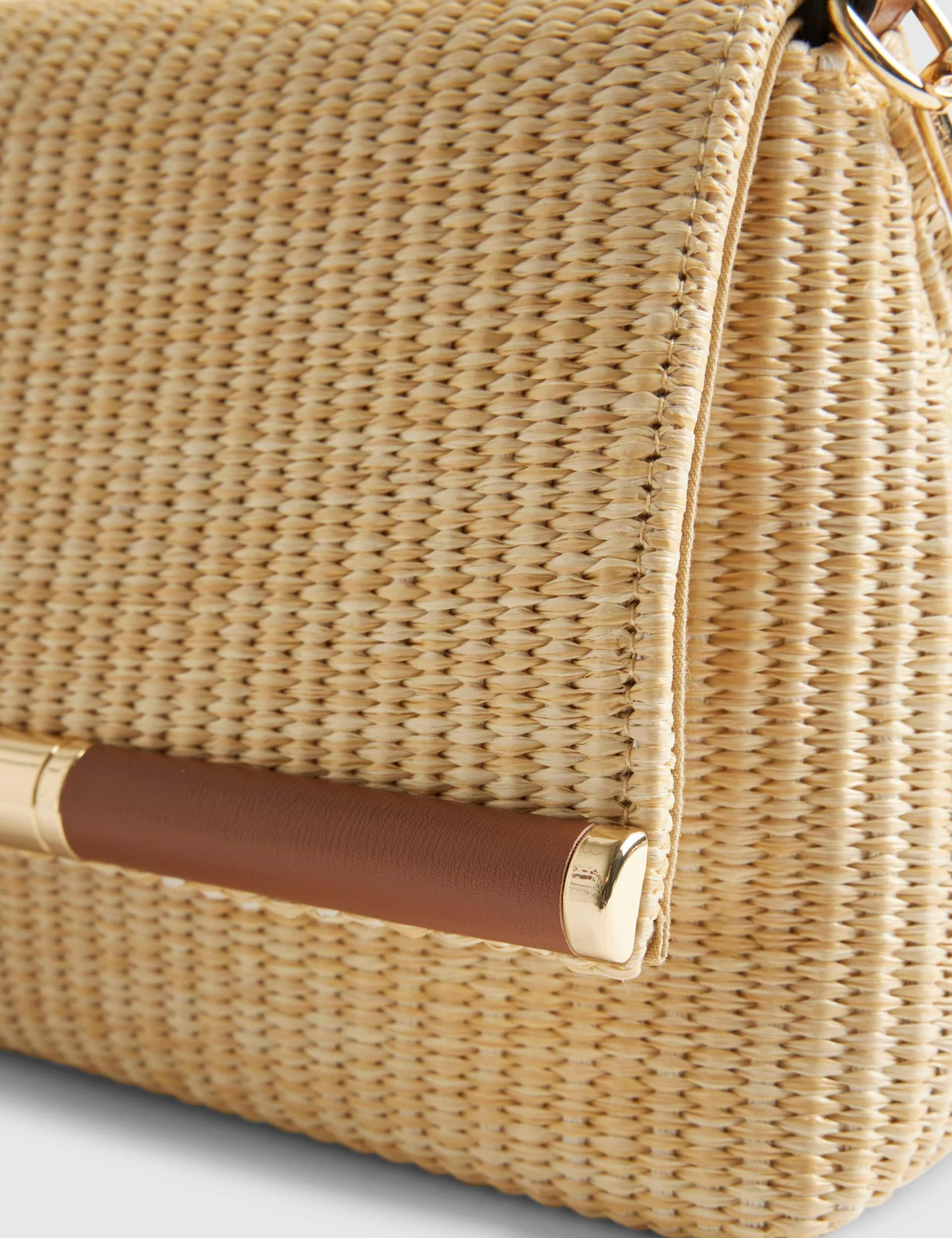 Straw Shoulder Bag 2 of 5