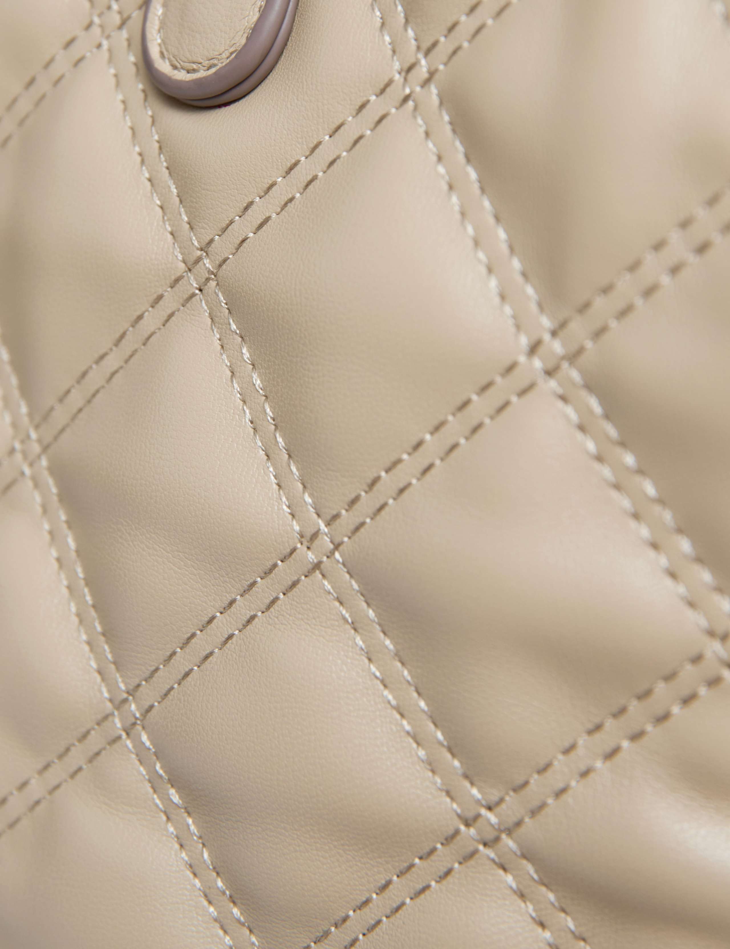 Quilted Chain Strap Tote Bag 4 of 5