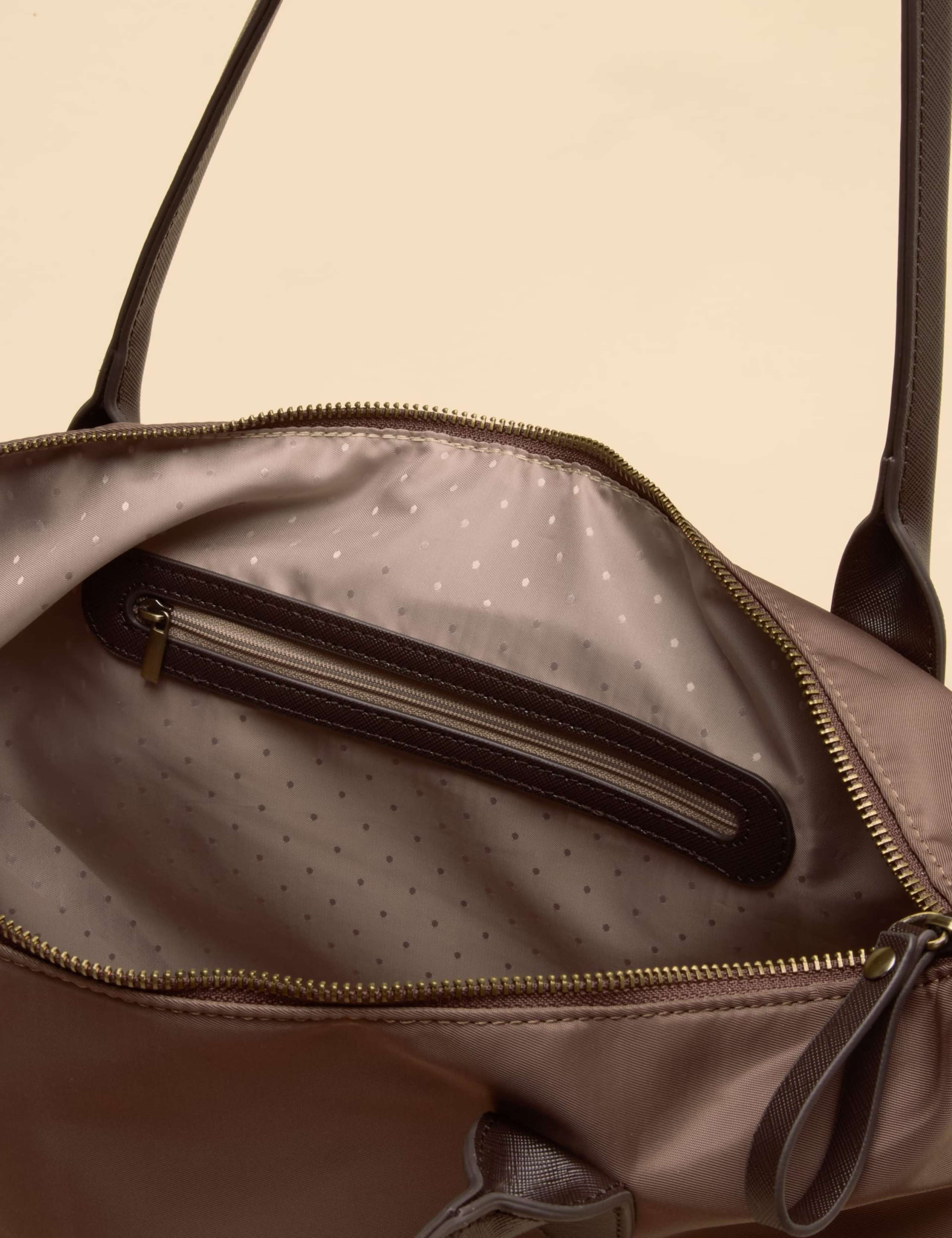 Zip Detail Tote Bag 2 of 8