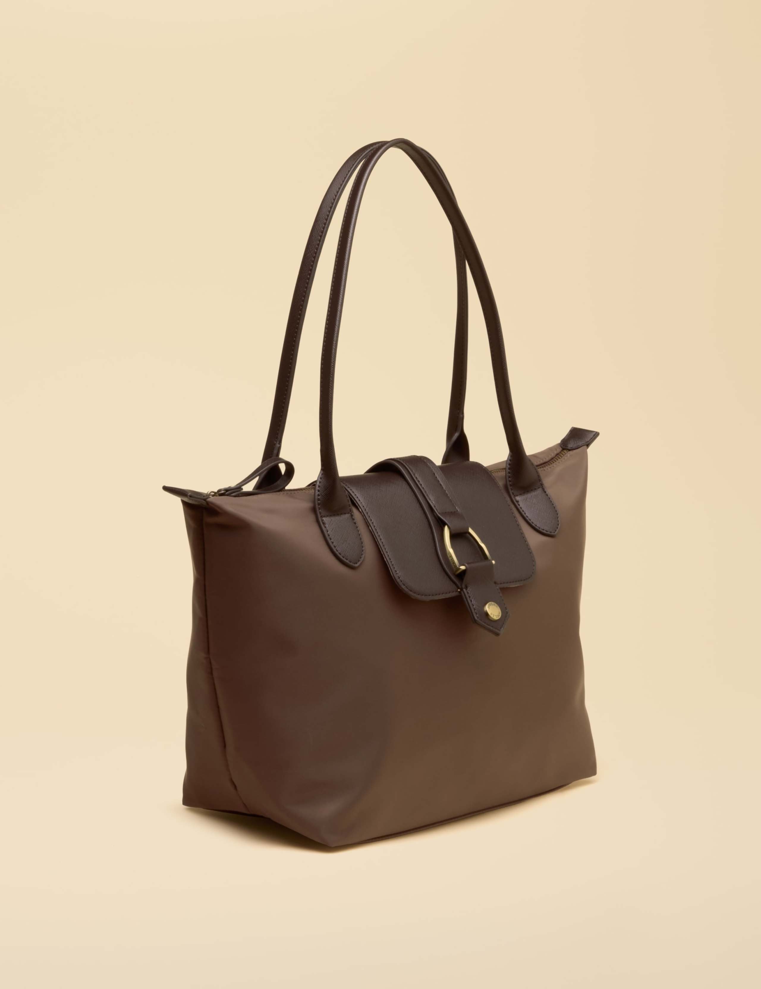 Zip Detail Tote Bag 7 of 8