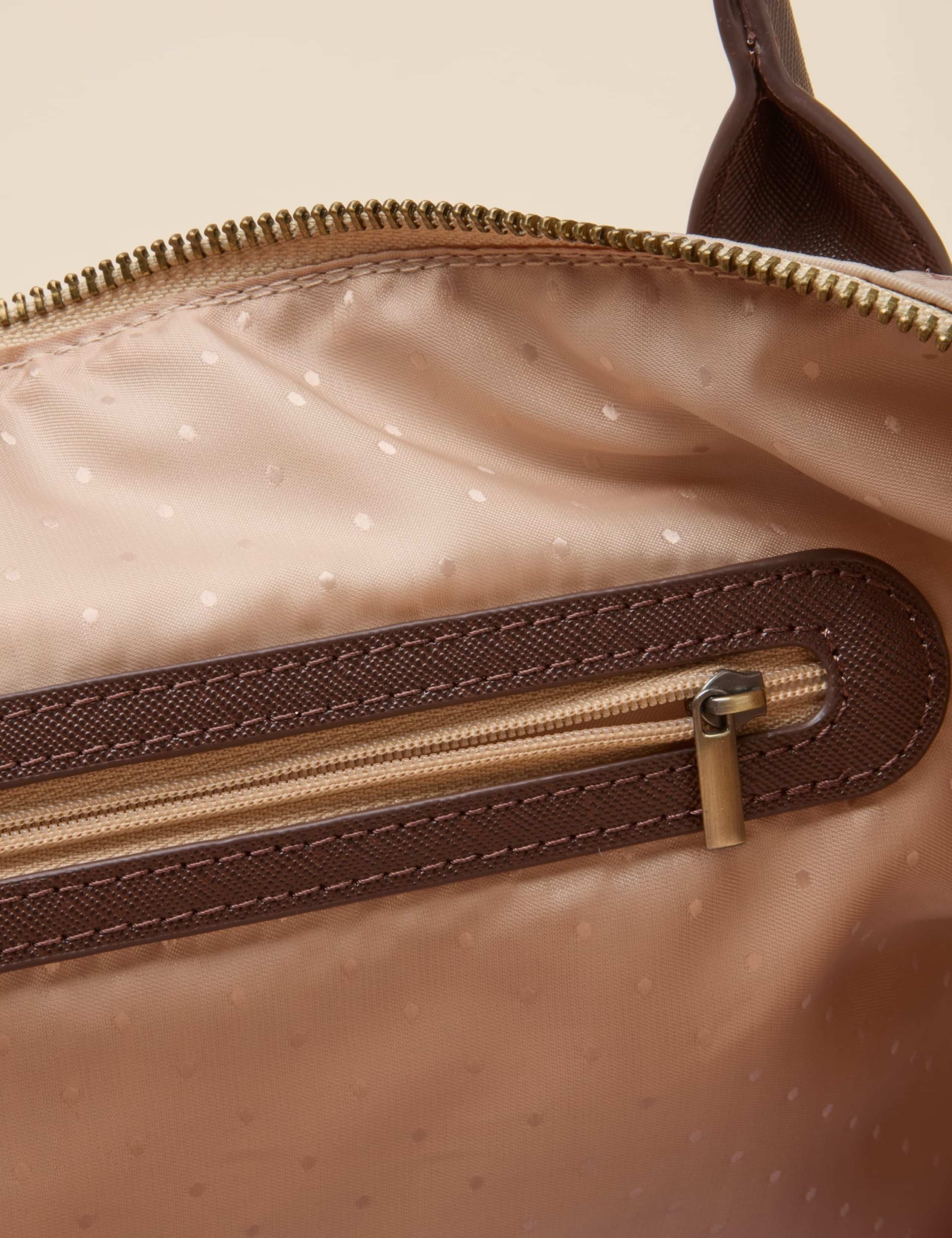 Zip Detail Tote Bag 8 of 9