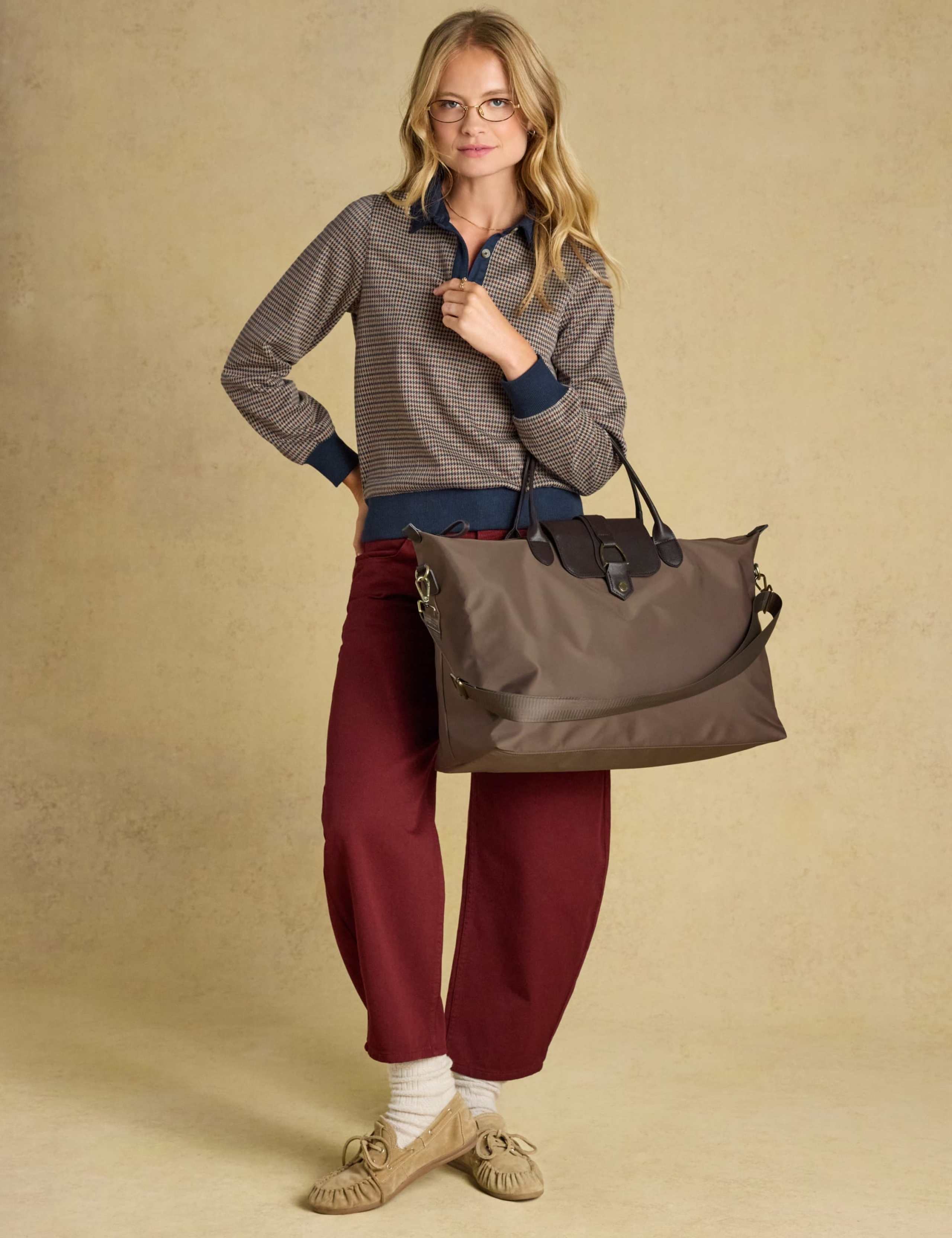 Zip Detail Weekend Bag 5 of 8