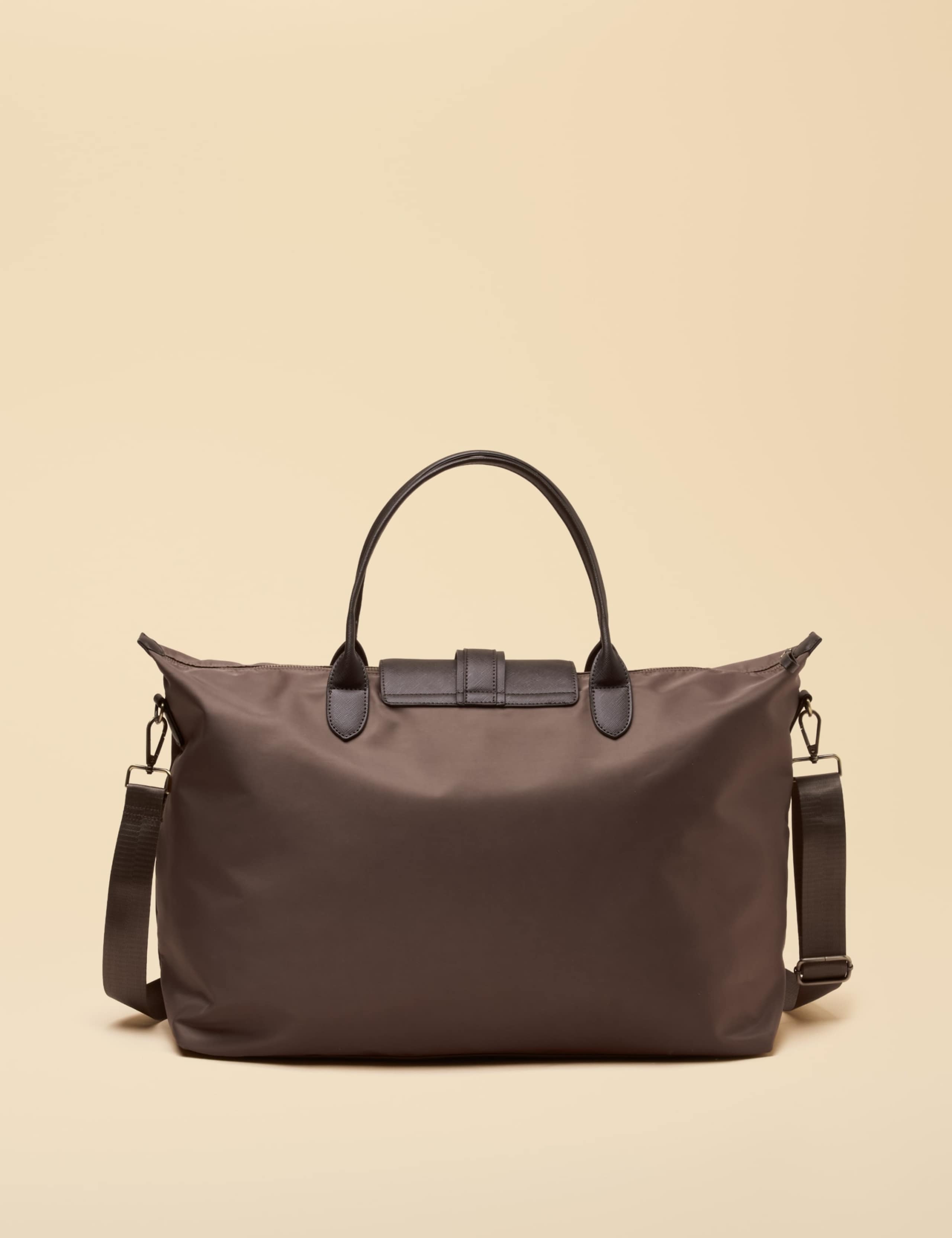 Zip Detail Weekend Bag 7 of 8