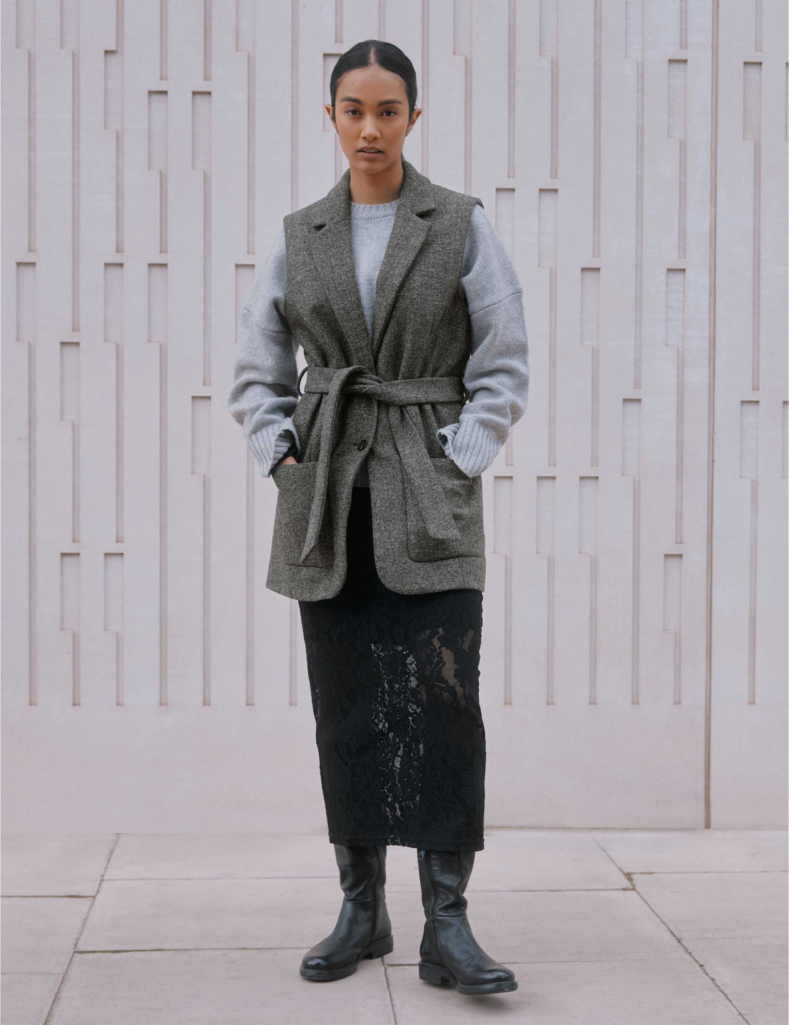 Wool Blend Sleeveless Short Jacket 1 of 4