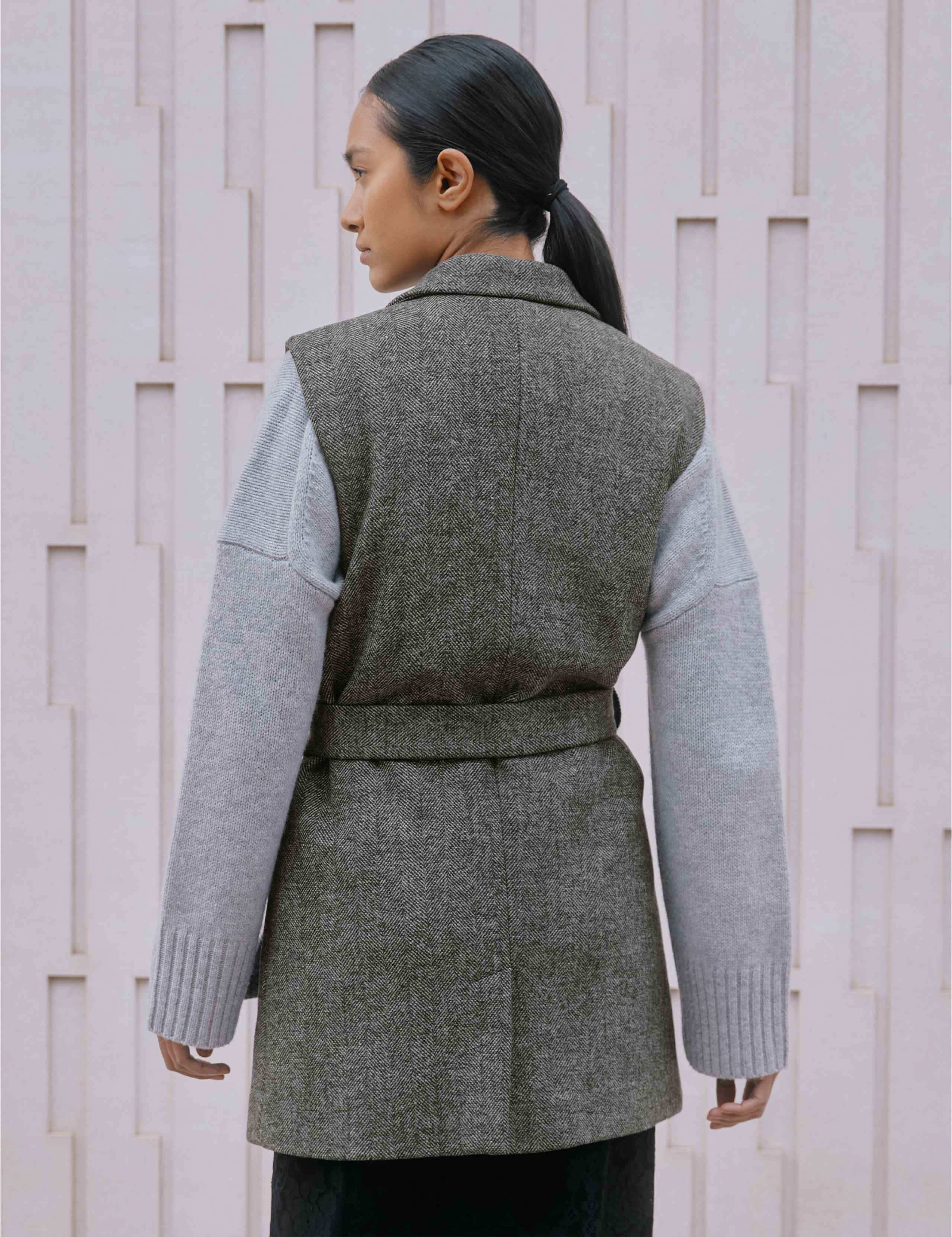 Wool Blend Sleeveless Short Jacket 3 of 4